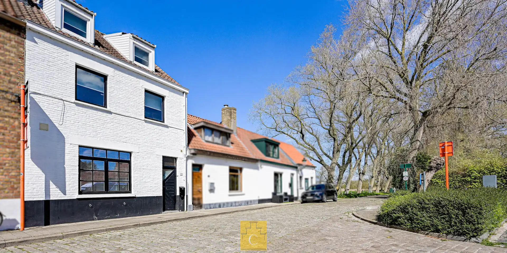 Charmant gerenoveerde dorpswoning te koop in het pittoreske Lissewege foto 3