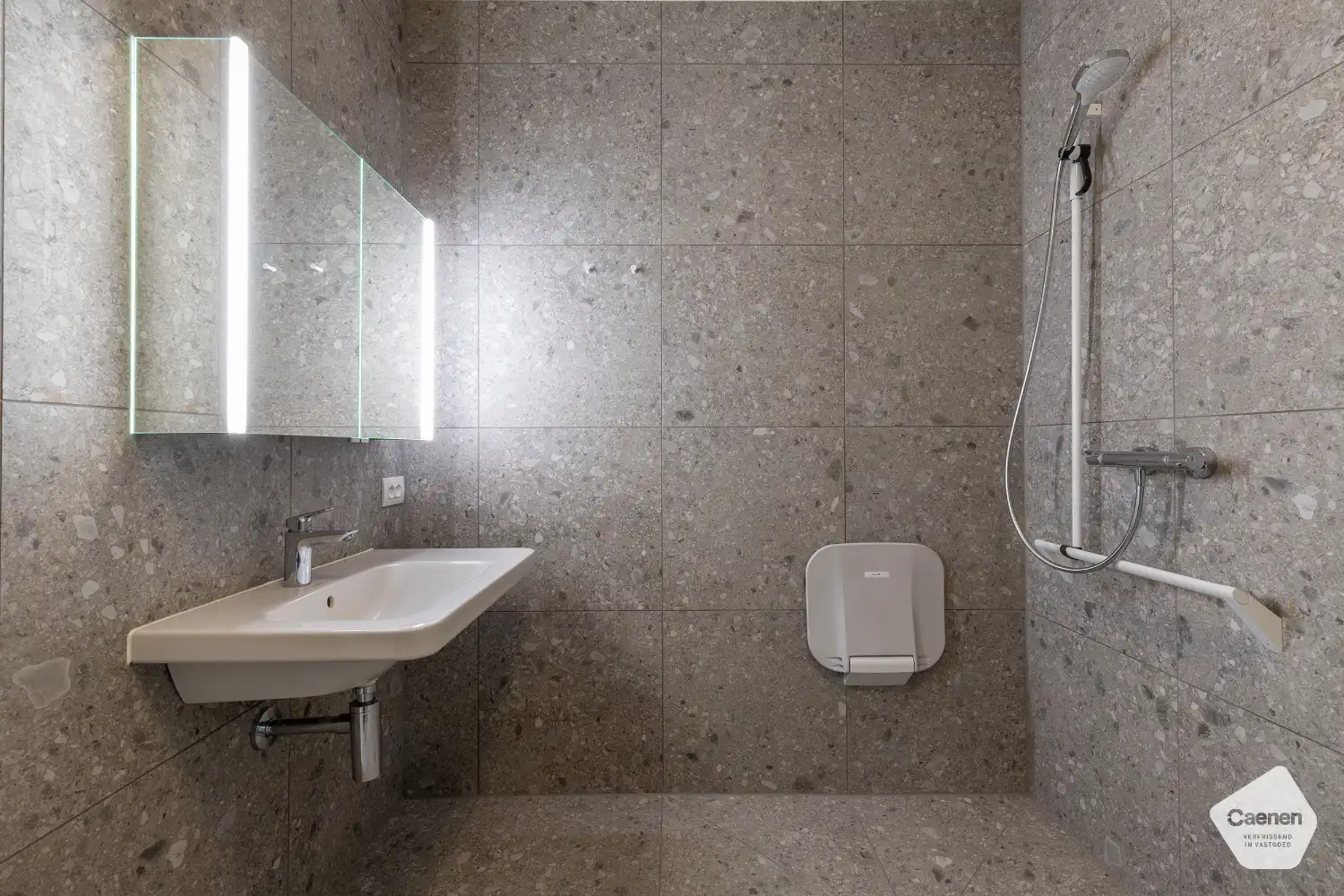 Verhuurde assistentieflat op gunstig ligging te Oostduinkerke! foto 8