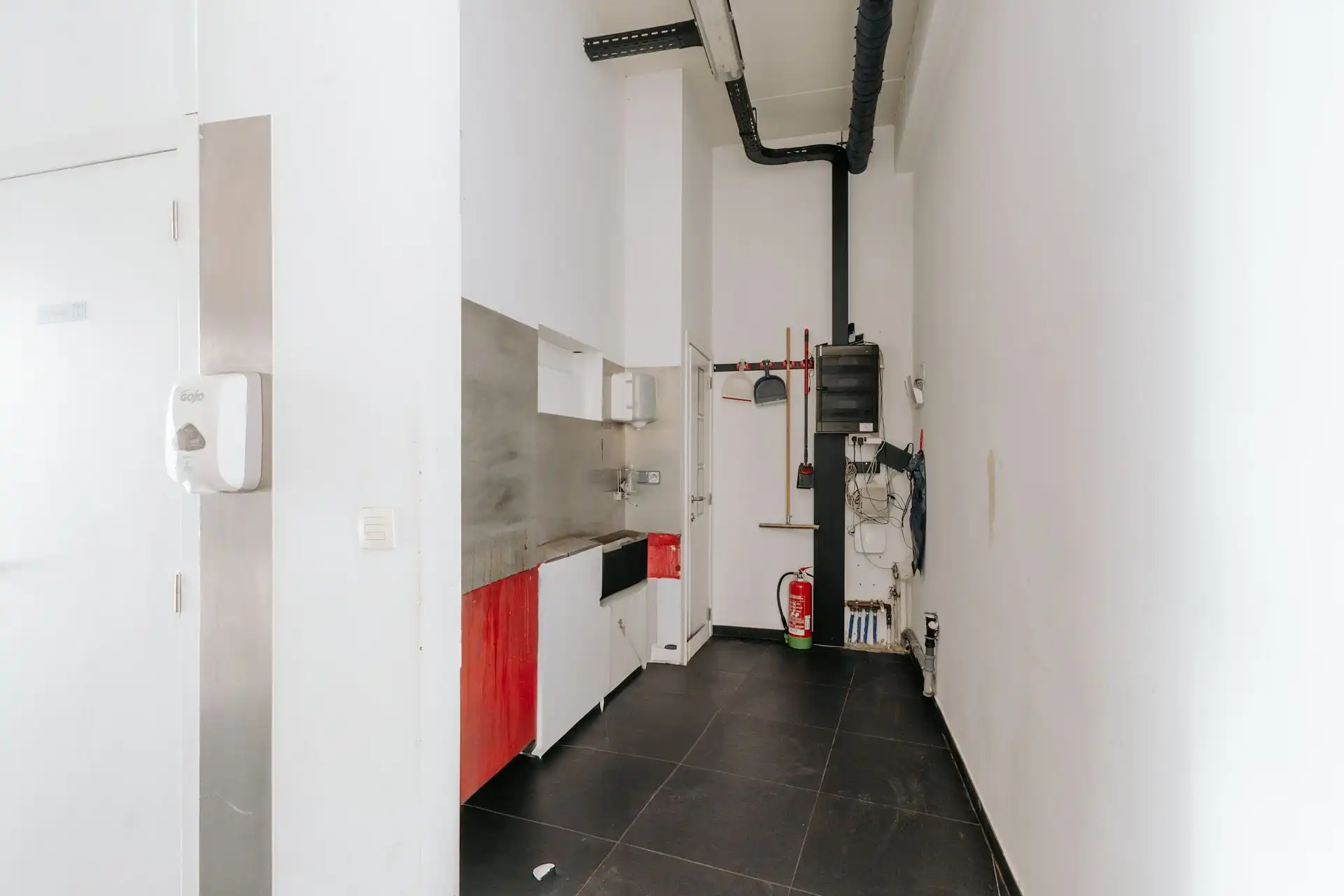 Handelsgelijkvloers op absolute toplocatie in Wilrijk foto 5