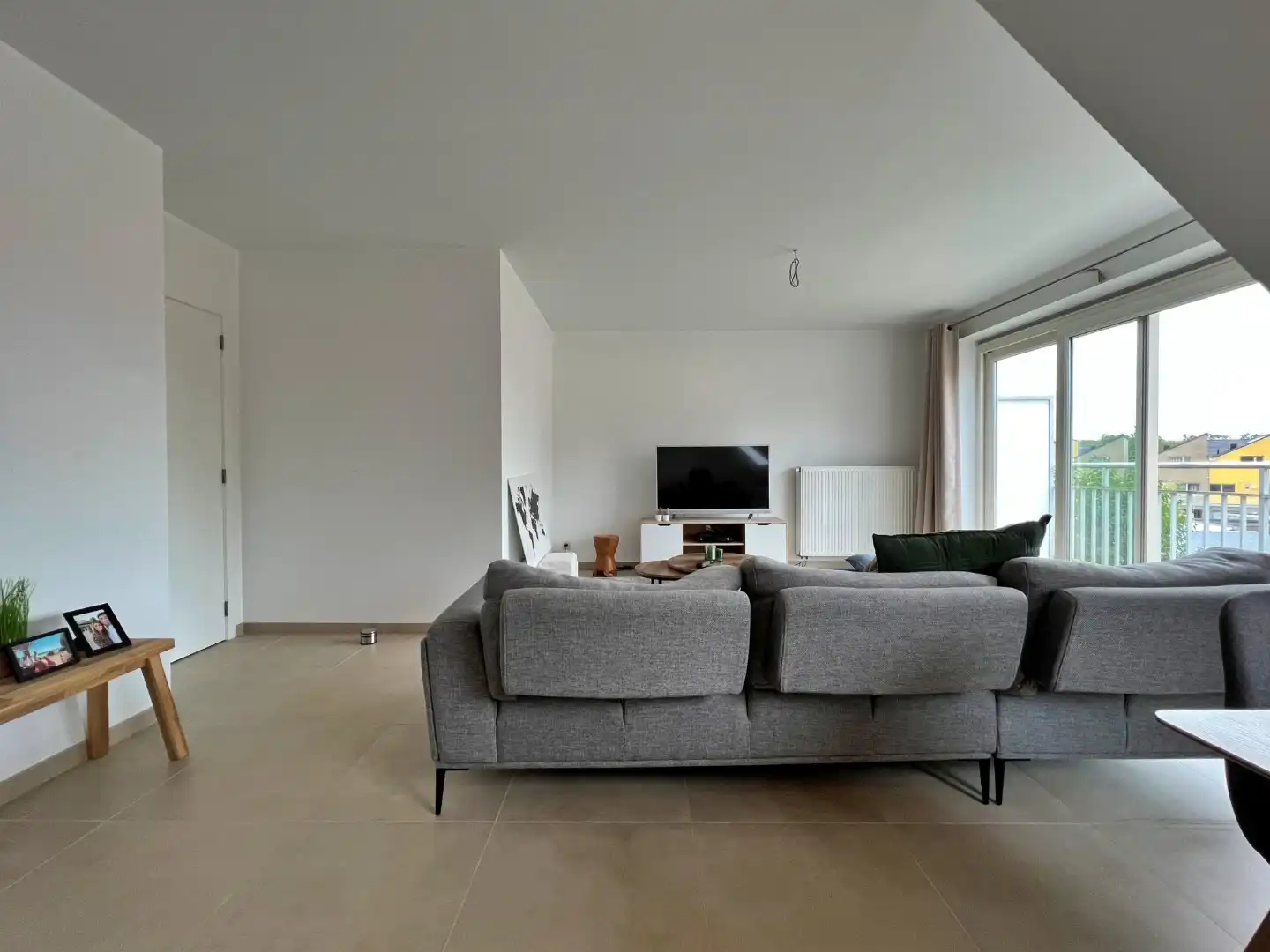 Recent 1-slaapkamer appartement met garage te Merendreedorp foto 3