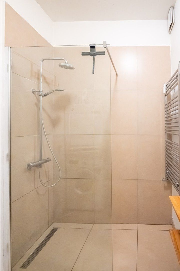 Stijlvol appartement met open uitzicht in de Harmoniewijk foto 21