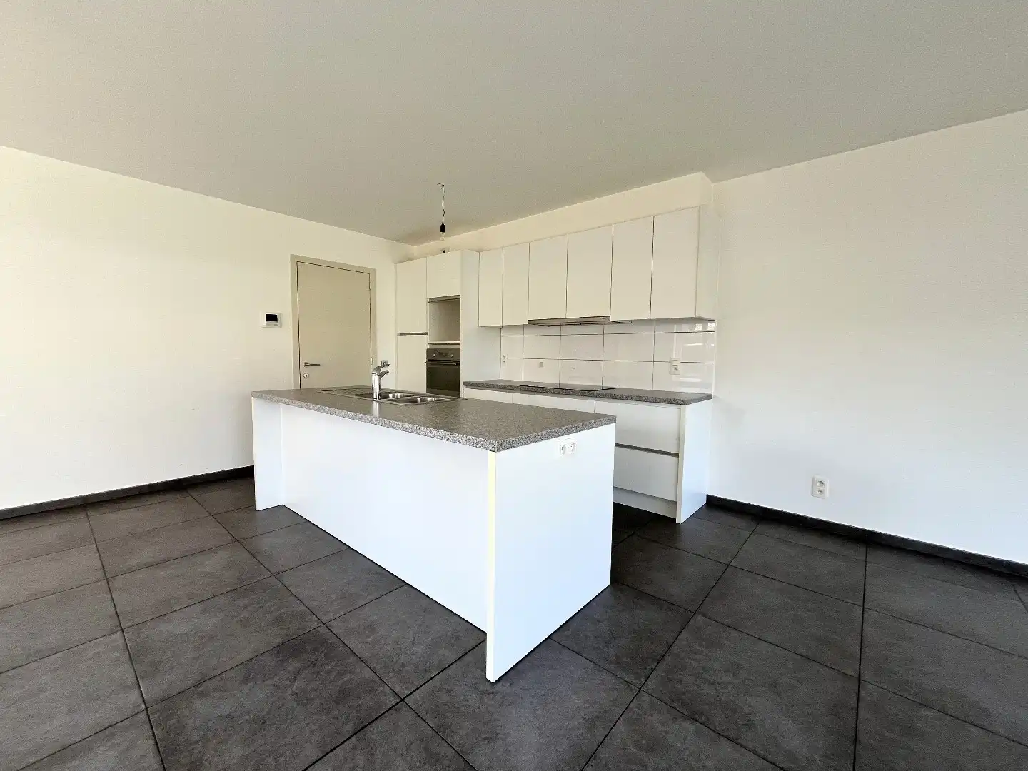 Verzorgde woning met 4 slpks in rustige woonwijk foto 6