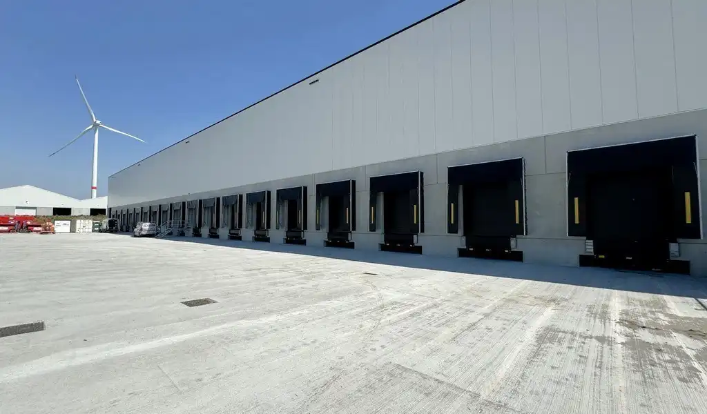 Bedrijfspand te huur in Antwerp South Logistics te Willebroek foto 2
