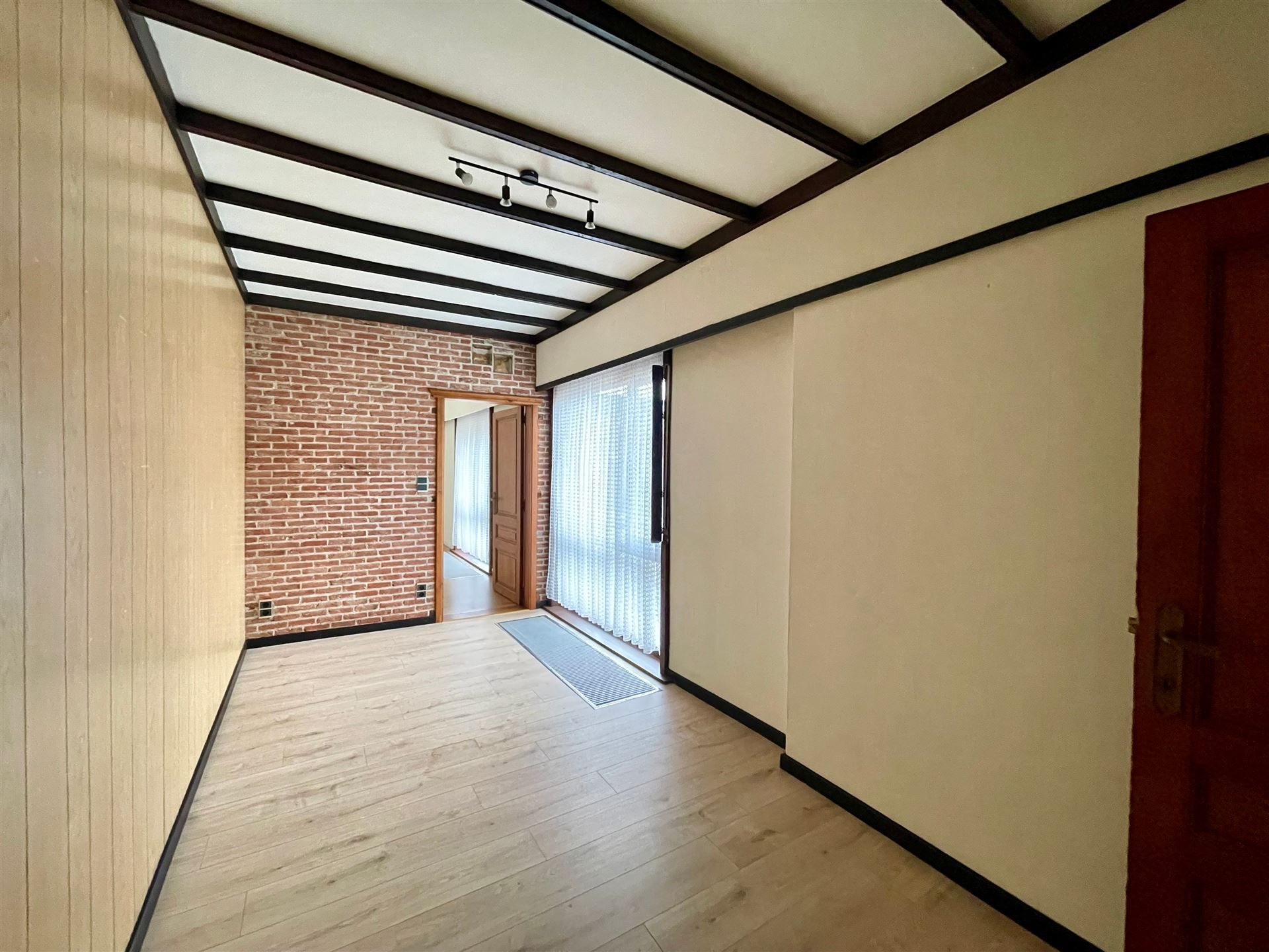 Gelijkvloerse woning foto 13