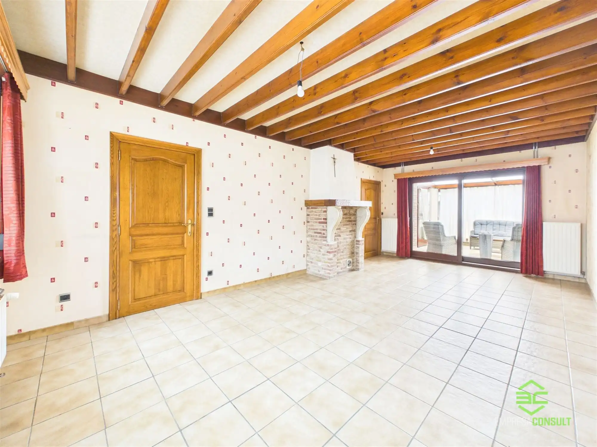 Gelijkvloerse woning met 2 slpk in Runkelen! foto 4