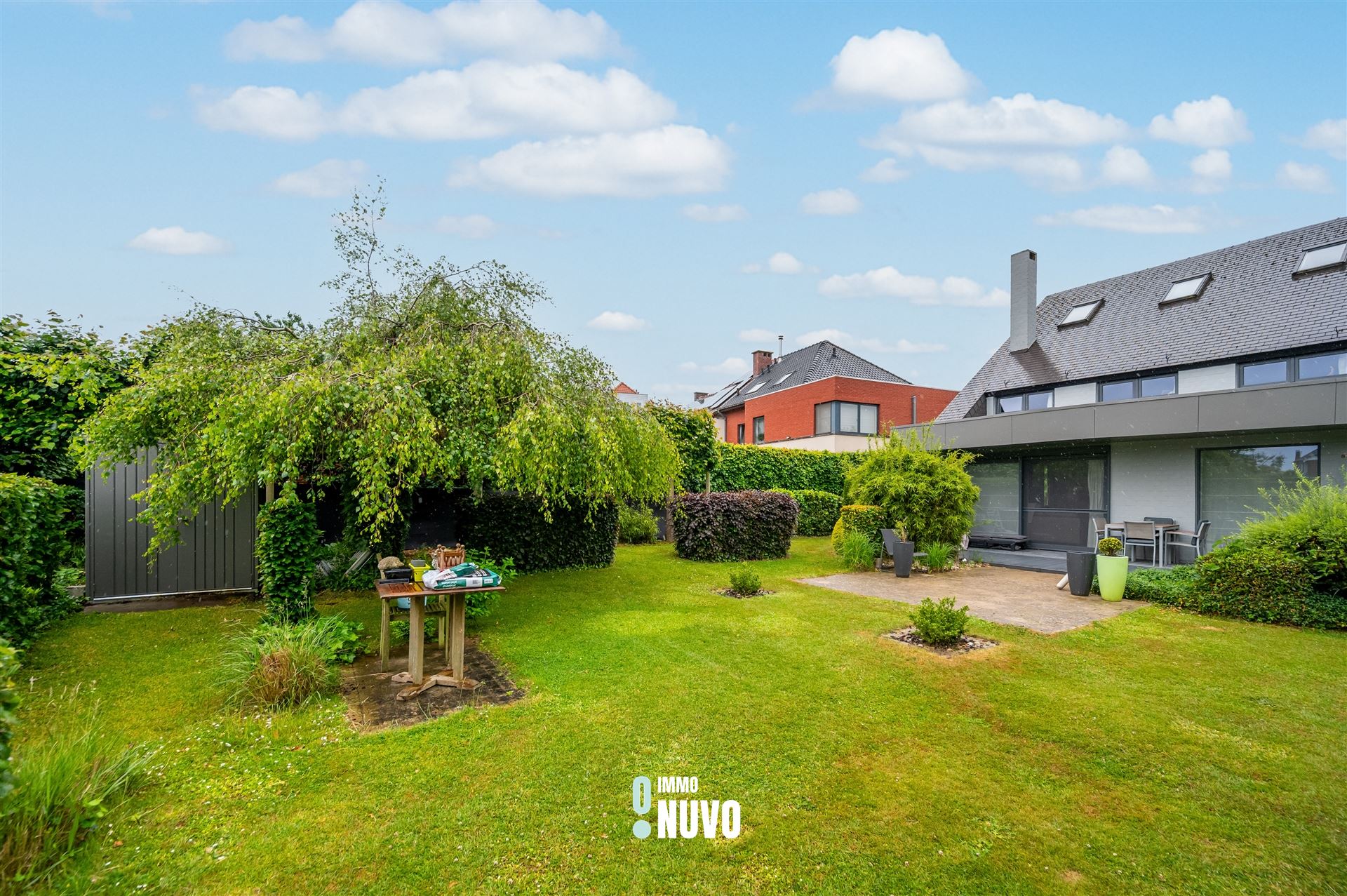 Instapklare open bebouwing met 4 slpks, tuin en garage foto 20