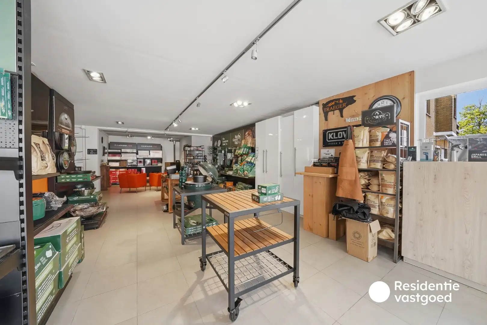 Handelszaak met commerciële mogelijkheden in Ettelgem foto 5