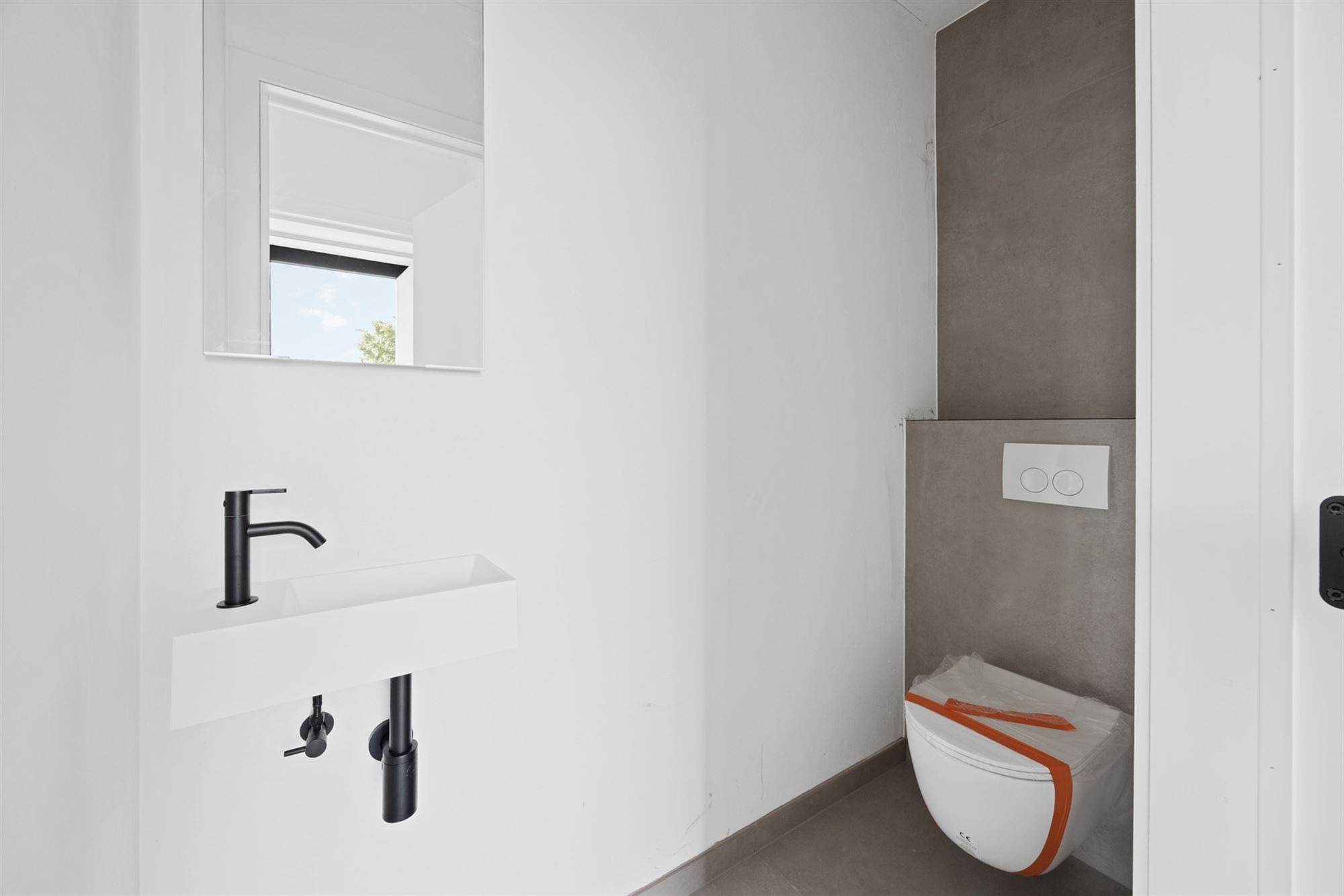 NIEUWBOUW APPARTEMENT VAN 113M² MET 2 SLAAPKAMERS EN TERRASSEN MET MOGELIJKHEID TOT AANKOOP 6% BTW! foto 12