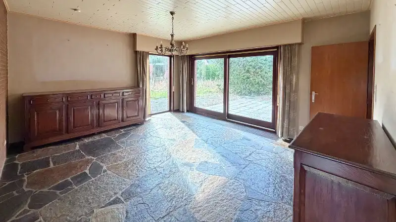 Woning van ±185m² op 4 are 60 ca in half-open-bebouwing foto 4