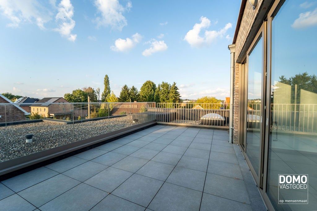 LUXE PENTHOUSE APPARTEMENT MET 2 TERASSEN, LIFT EN ONDERGRONDSE AUTOSTANDPLAATS IN HASSELT. foto 23