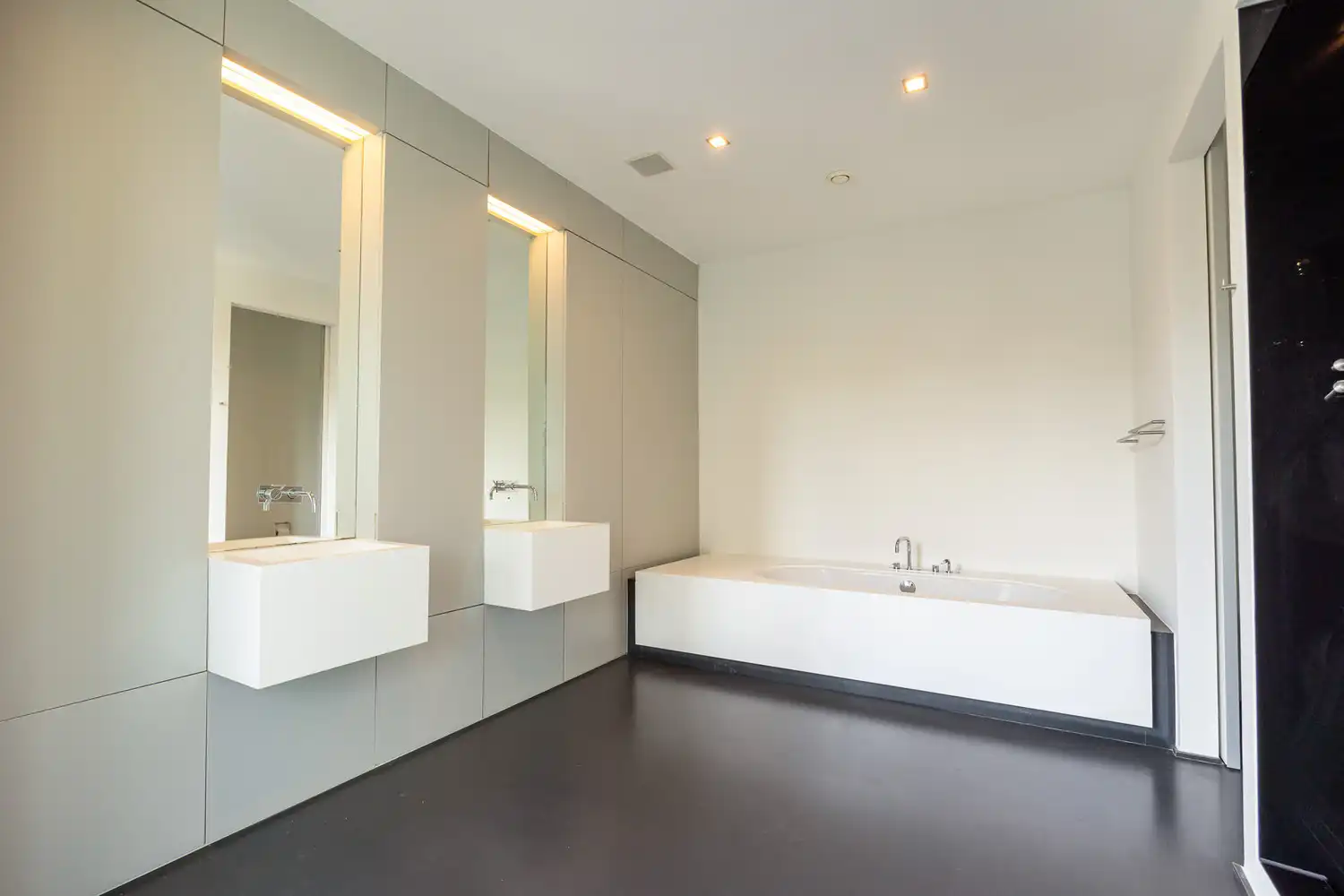 LUXUEUZE LOFT (341m²) MET TUIN (200m²), ZWEMBAD EN SAUNA IN LUXEPROJECT PAPYRUS TE ZURENBORG-ANTWERPEN foto 28