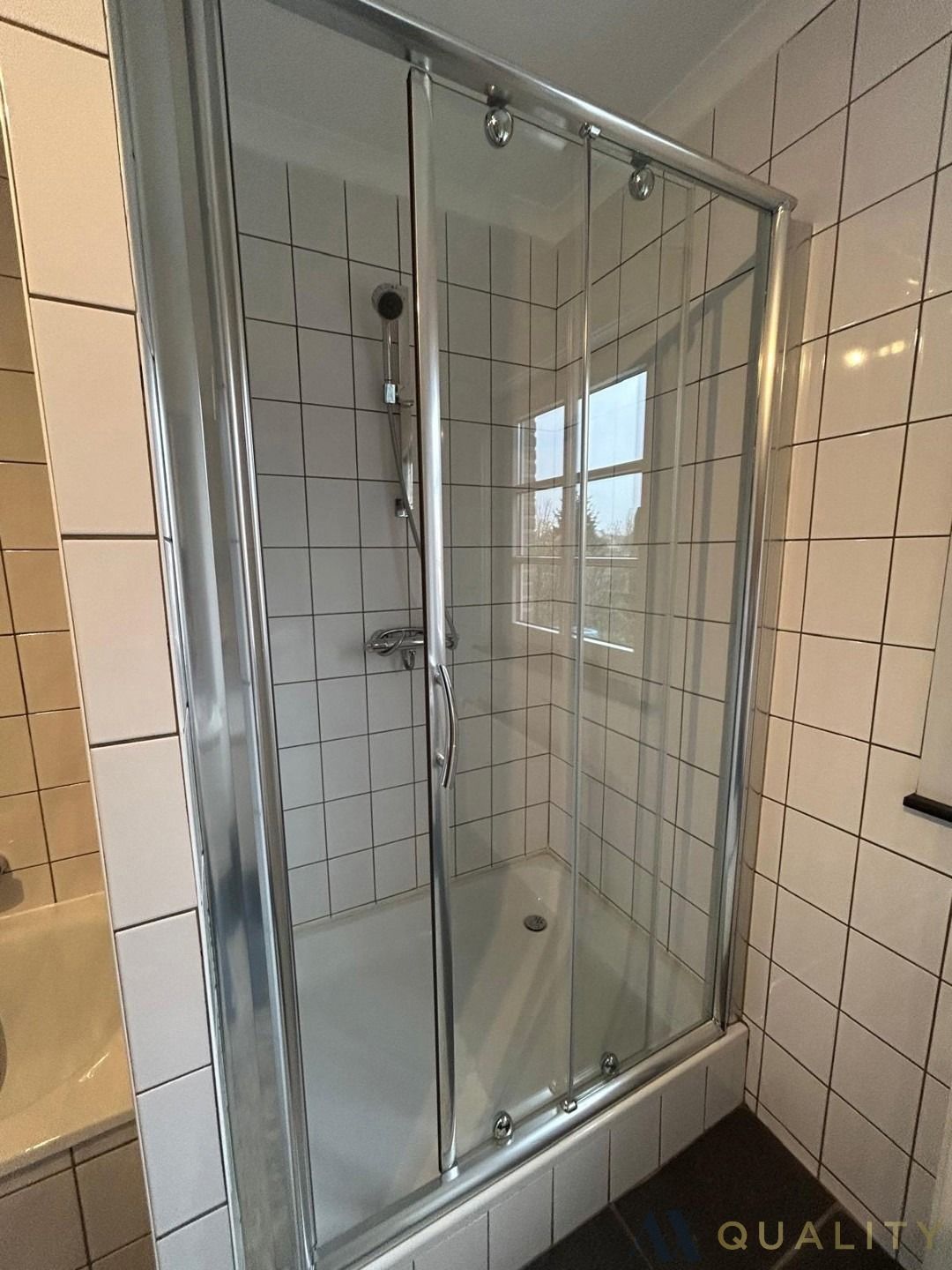 Charmante woning met 2 slaapkamers foto 13