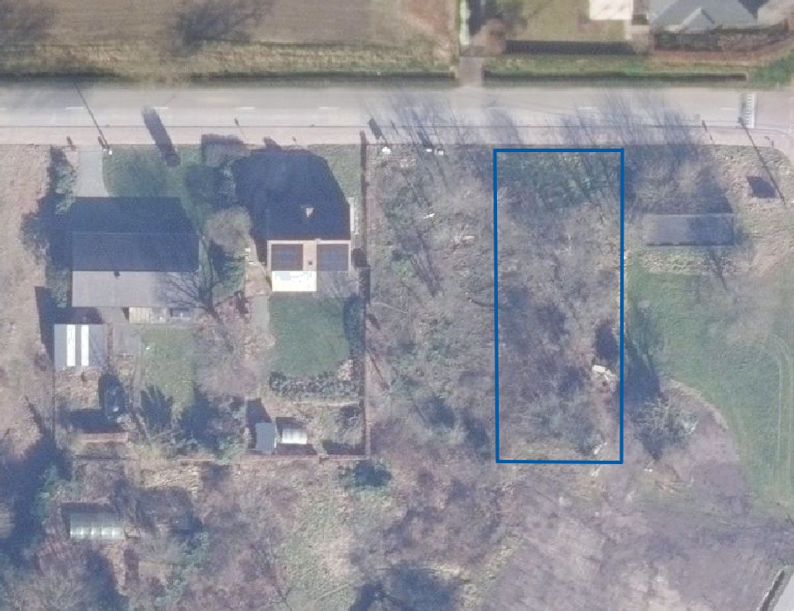 Bouwgrond open bebouwing 800m² met 12m bouwbreedte foto {{pictureIndex}}