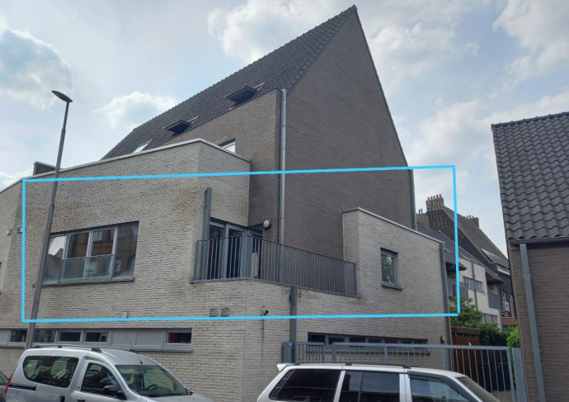 INSTAPKLAAR TWEESLAAPKAMER APPARTEMENT GELEGEN IN CENTRUM GENT foto {{pictureIndex}}