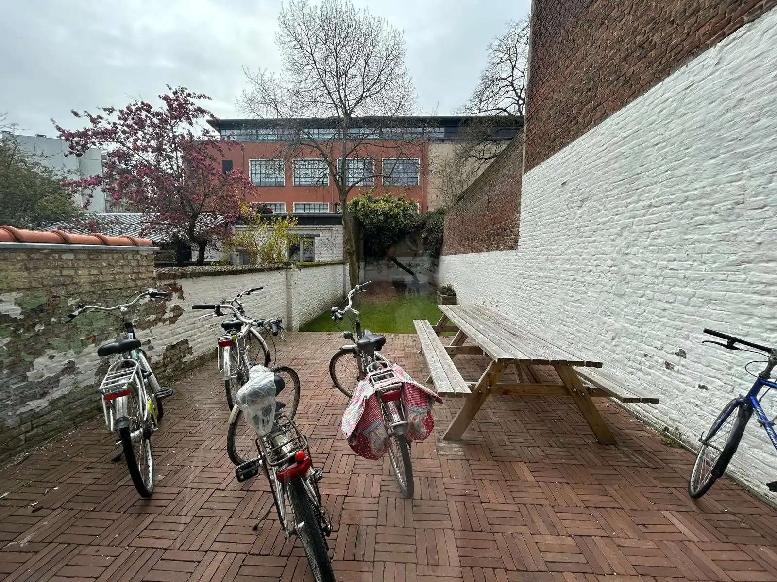 Kamer eigen sanitair te huur!  foto 6