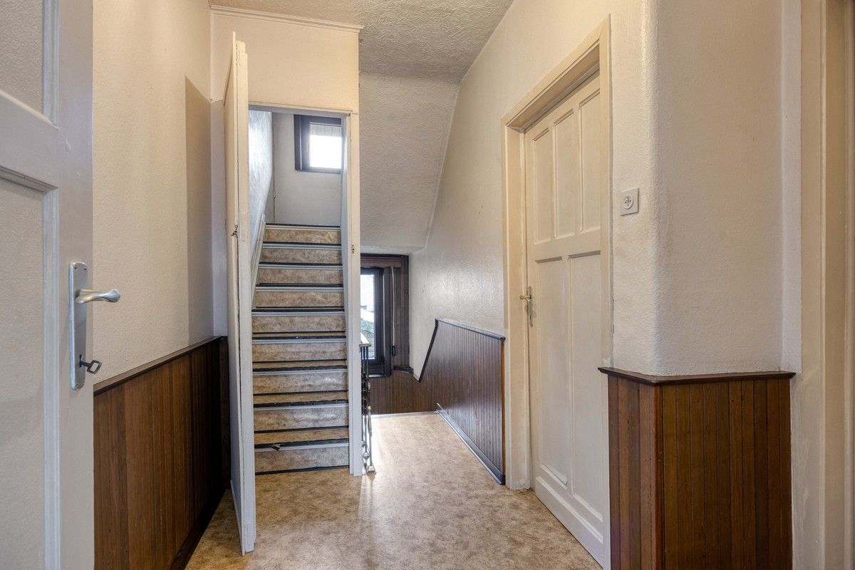 Charmante gezinswoning met 4 slaapkamers, tuin en veel potentieel in het gezellige Vlijtingen, Riemst. foto 23