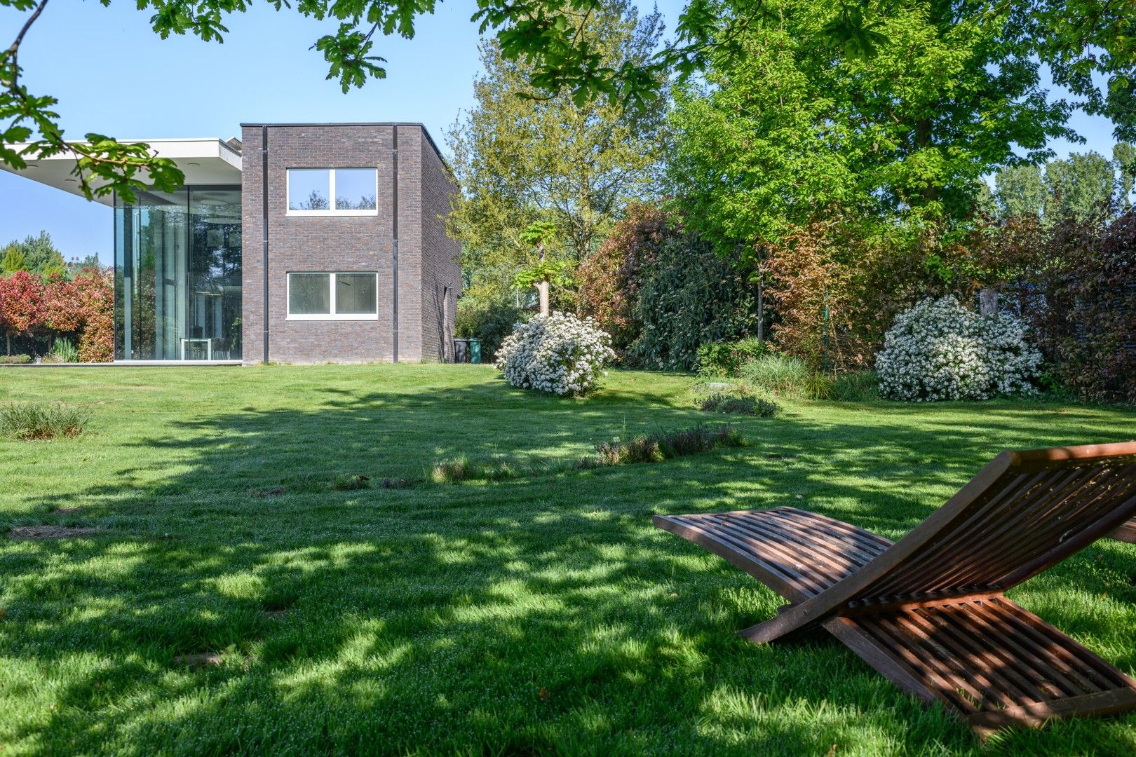 Zeer ruime, moderne en luxueuze villa foto 32