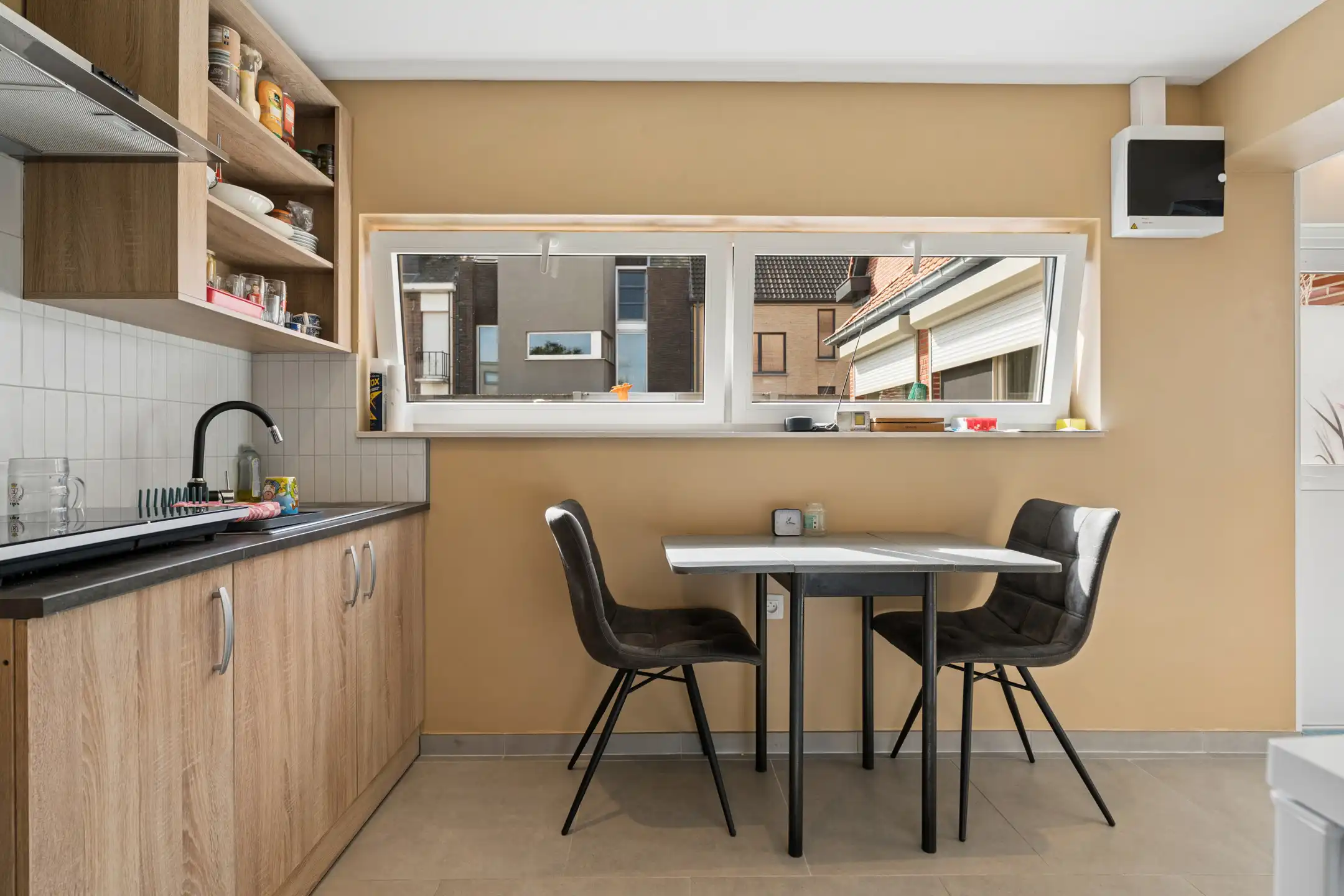 Instapklare gezinswoning met aparte woonruimte/zorgwoning foto 12