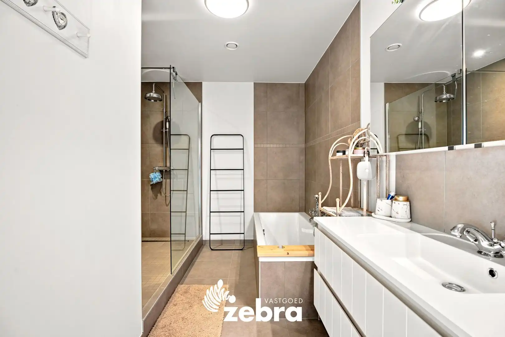 Modern wooncomfort in een instapklare woning met 4 slaapkamers! foto 18