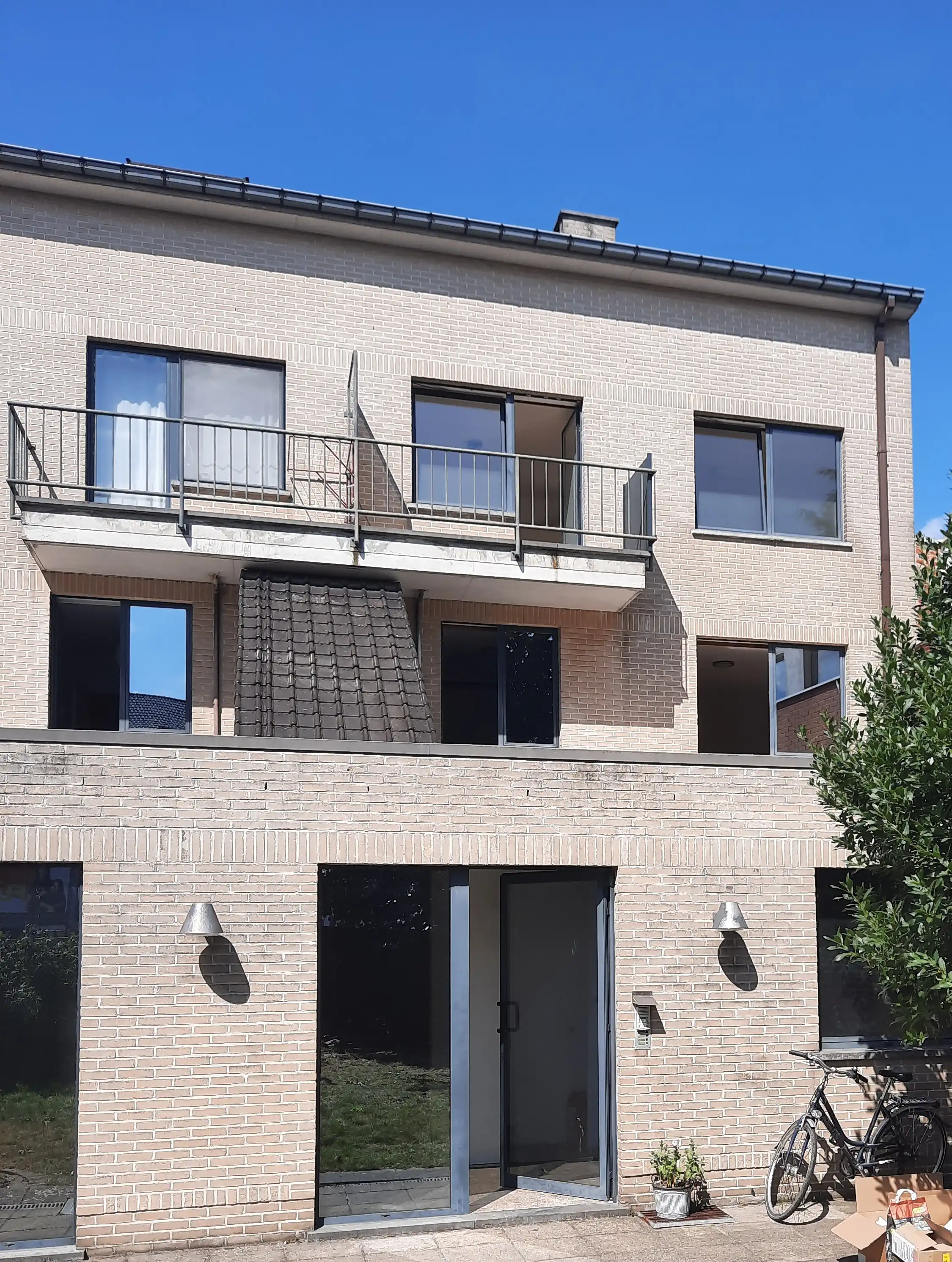 TERNAT centrum: mooi 2slpk-appartement met terras foto 2
