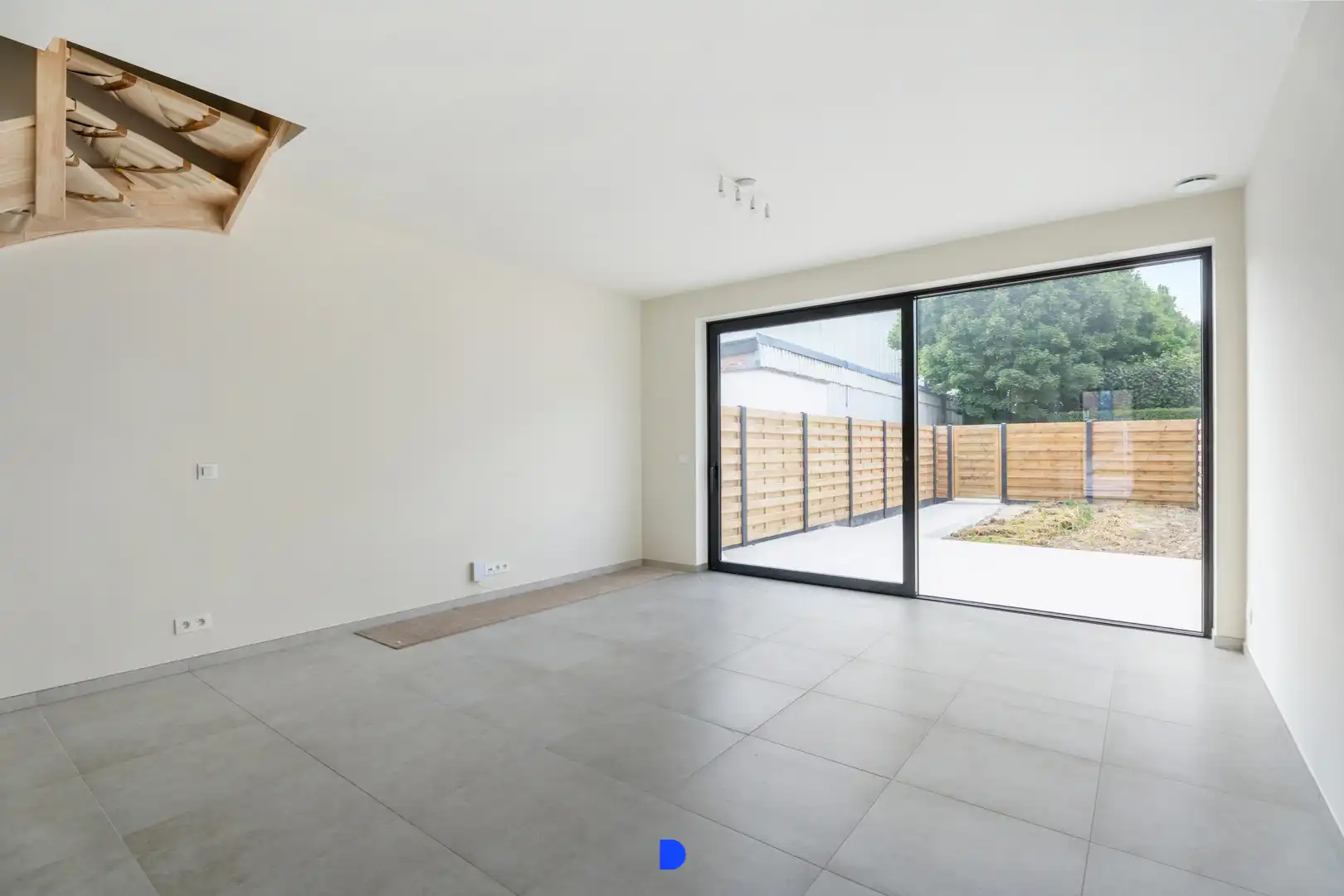 Prachtige nieuwbouwwoning in het centrum van Oostnieuwkerke foto 8