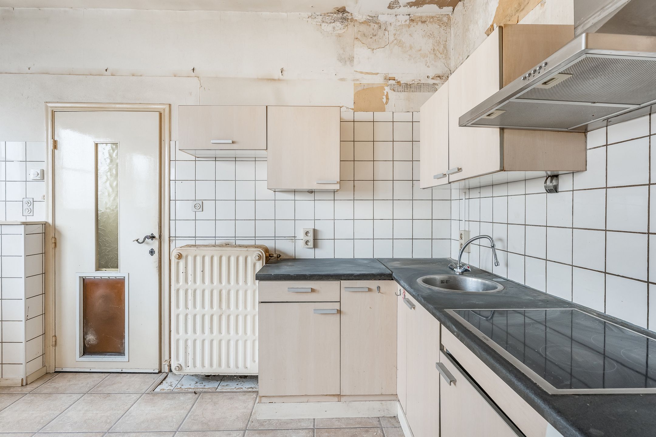 Te renoveren woning inclusief loods te Zichen foto 10