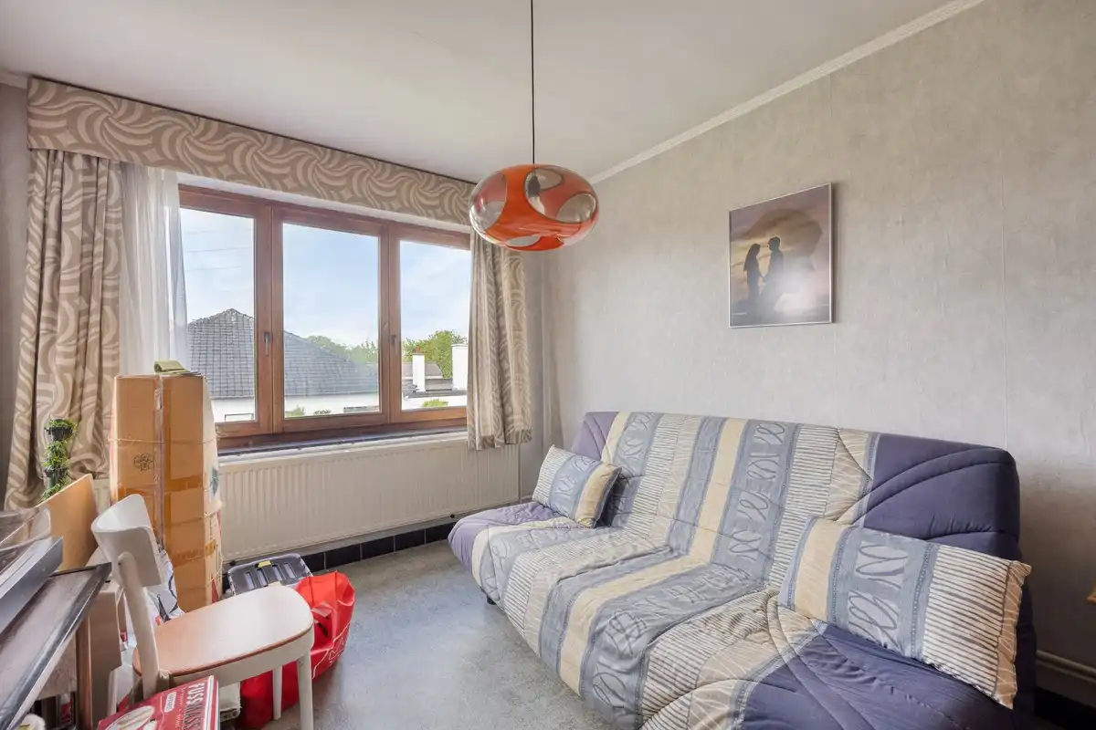 Te renoveren halfopen bebouwing met 3 slaapkamers op rustige locatie foto 15