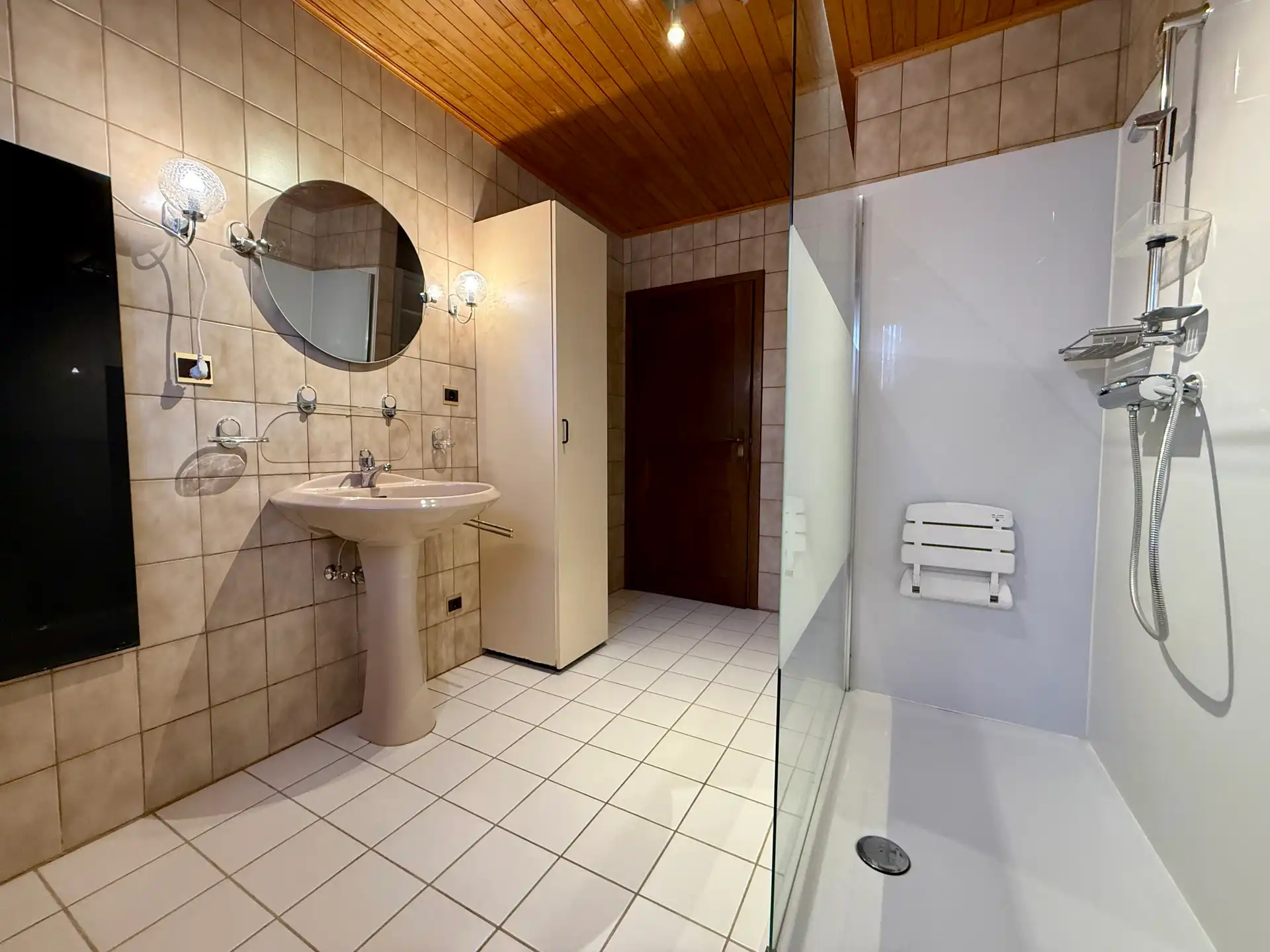 Vrijstaande woning met 4 slaapkamers op perceel van 6a72 foto 13