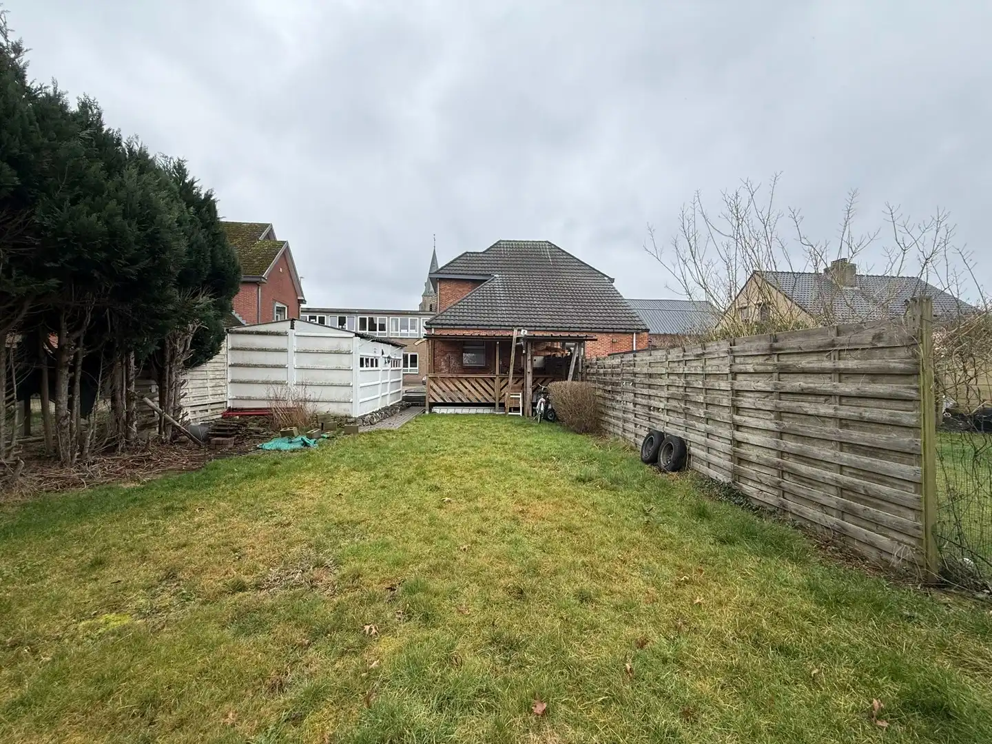 Te renoveren halfopen woning met tuin en garage te Hechtel. foto 19