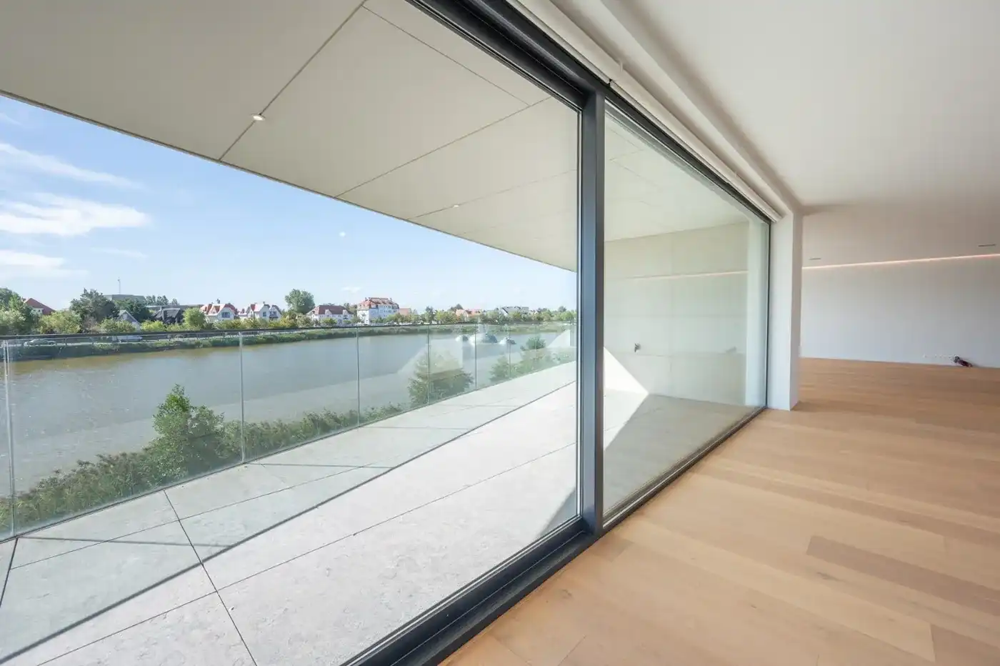 Uniek dubbel hoekappartement te koop in La Réserve  foto 5