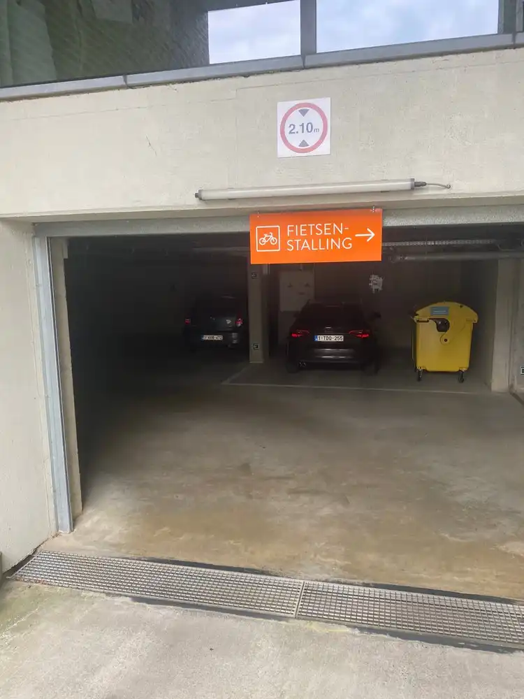 Garage te koop foto 4