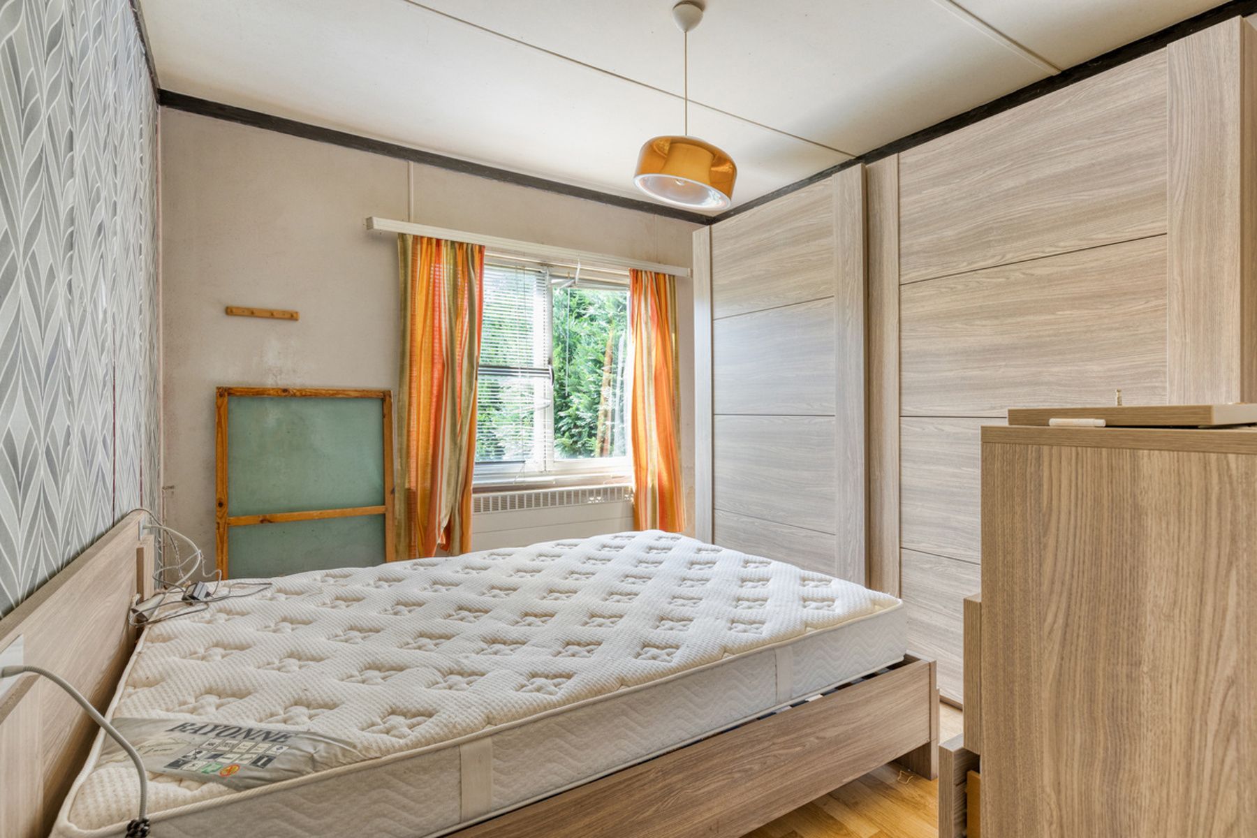 Rustig gelegen eigendom met 3 slaapkamers foto 9