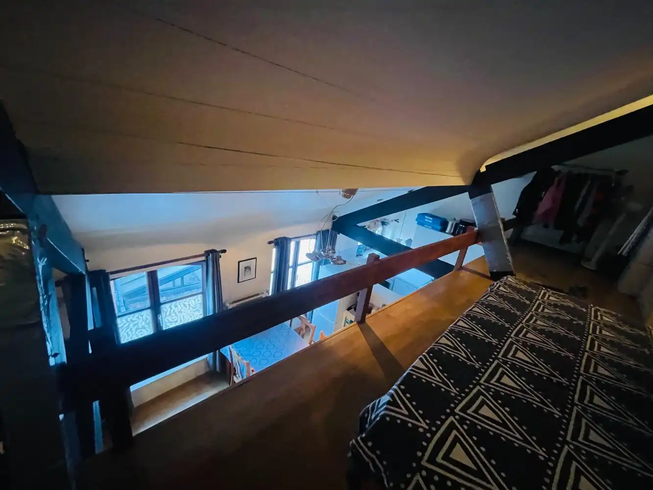 Brugge centrum, OPBRENGSTEIGENDOM bestaande uit  een MAGAZIJN op het gelijkvloers,  een STUDIO op de 1é Verd,  DUPLEX  LOFT STUDIO ONDER HET DAK ALLES VERHUURD MOOIE OPBRENGST foto 10