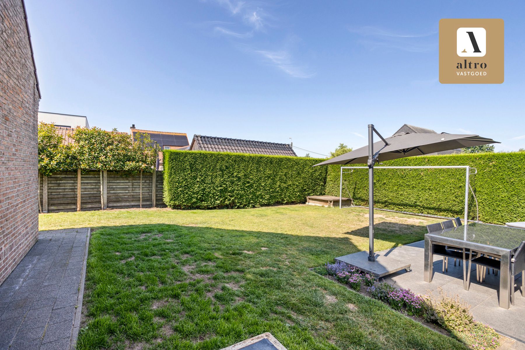 Instapklare open bebouwing met garage en  4 slaapkamers  foto 22