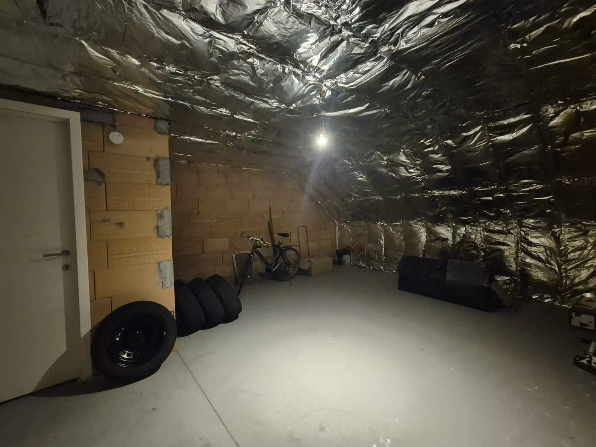 Ruime energiezuinige woning in rustige straat. foto 27