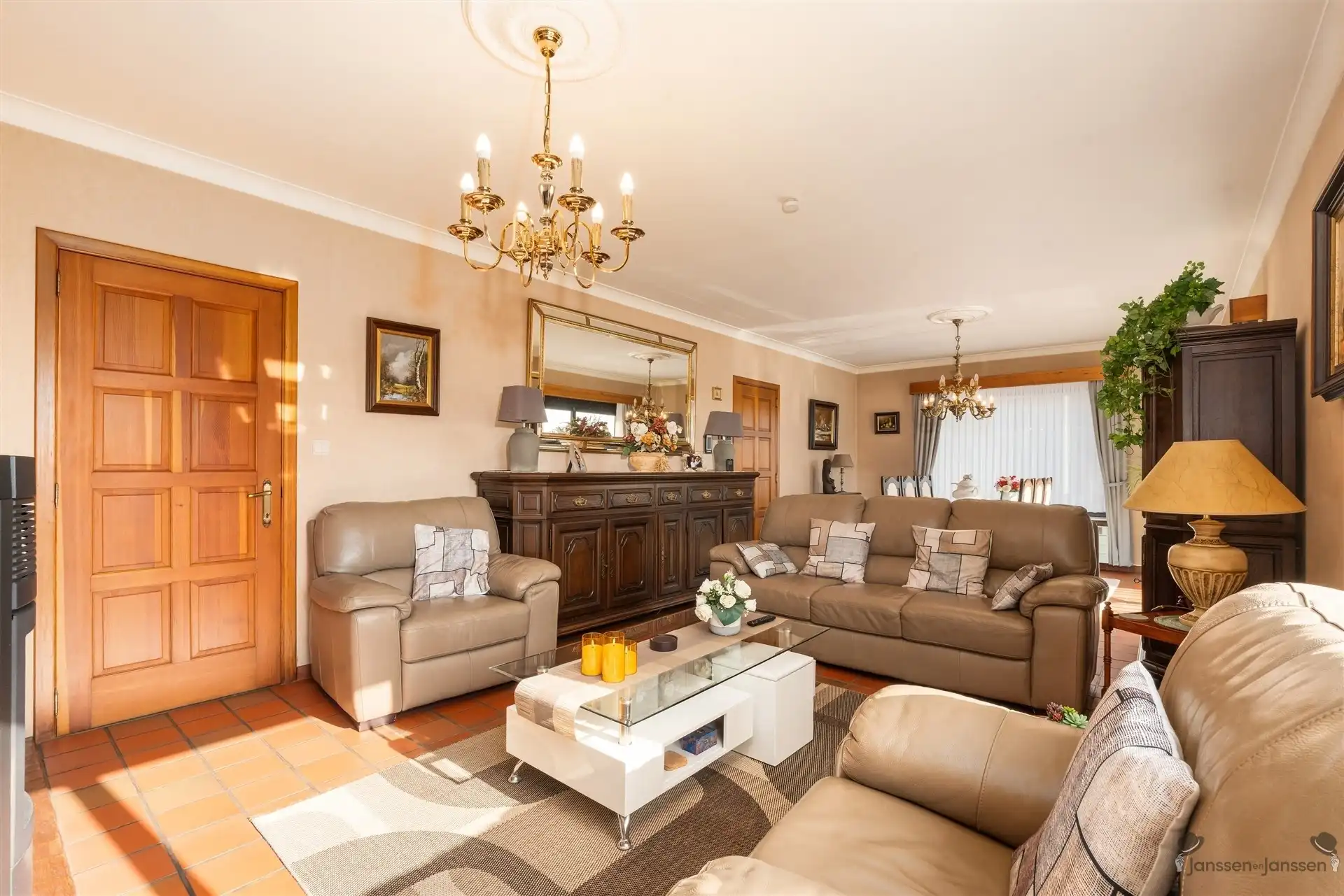 Rustig gelegen woning met prachtig uitzicht foto 3