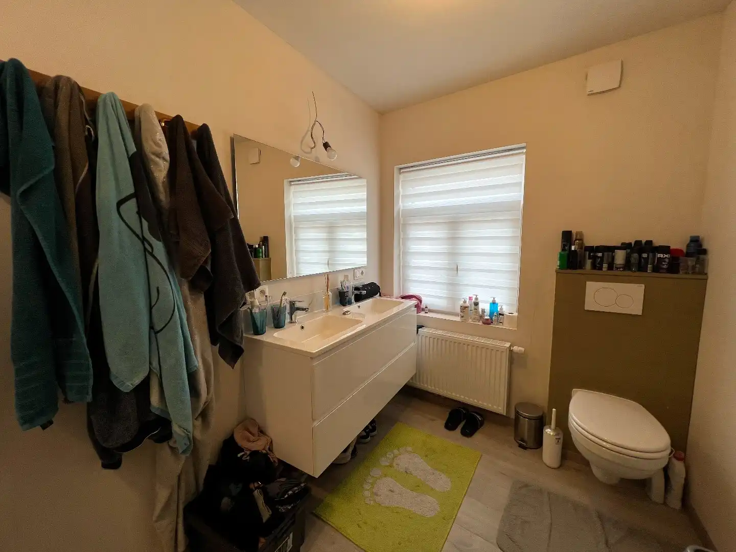 Te huur: Volledig gerenoveerde woning in hartje Vlamertinge foto 8
