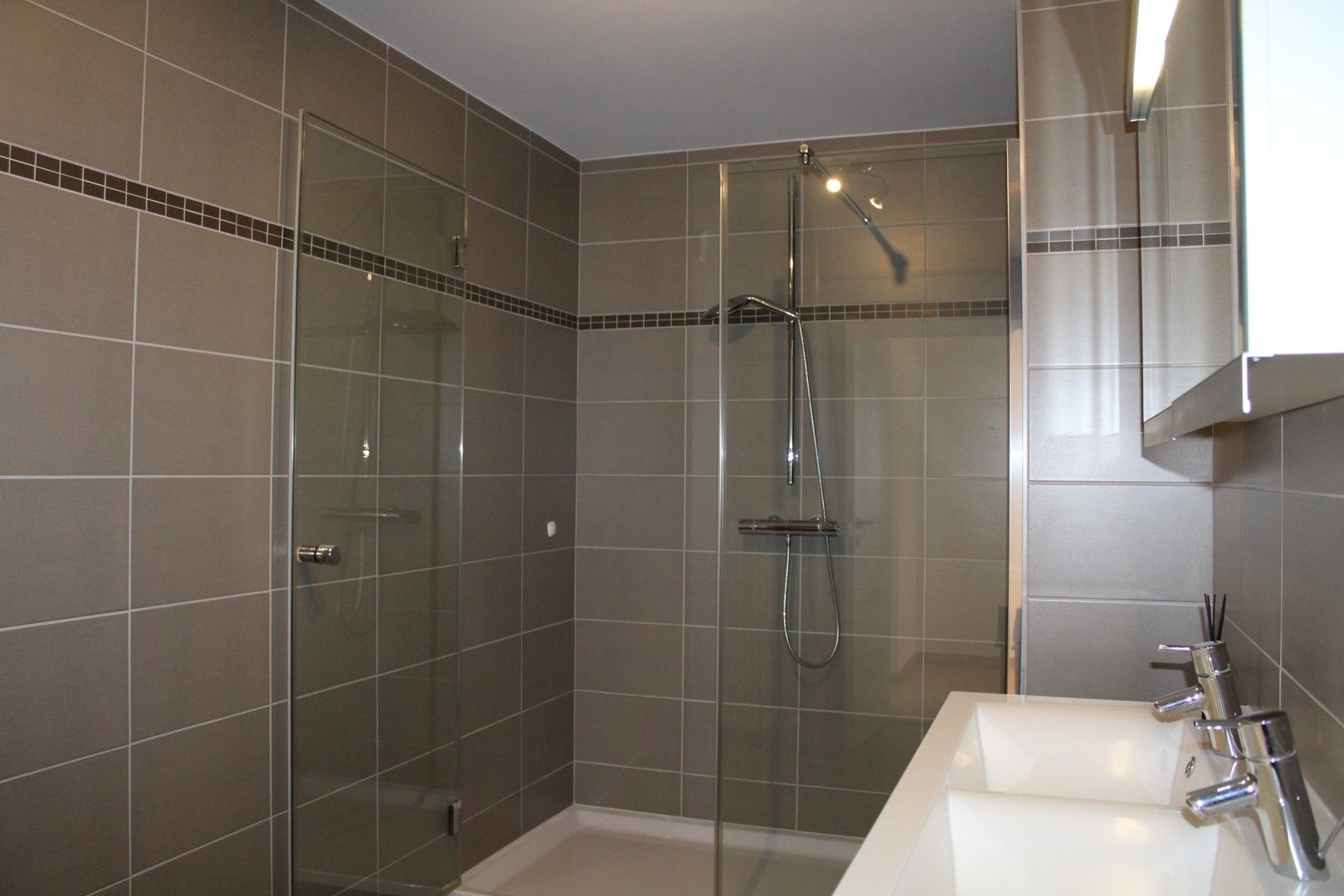 Instapklaar appartement in Residentie " De 4 eiken" foto 6