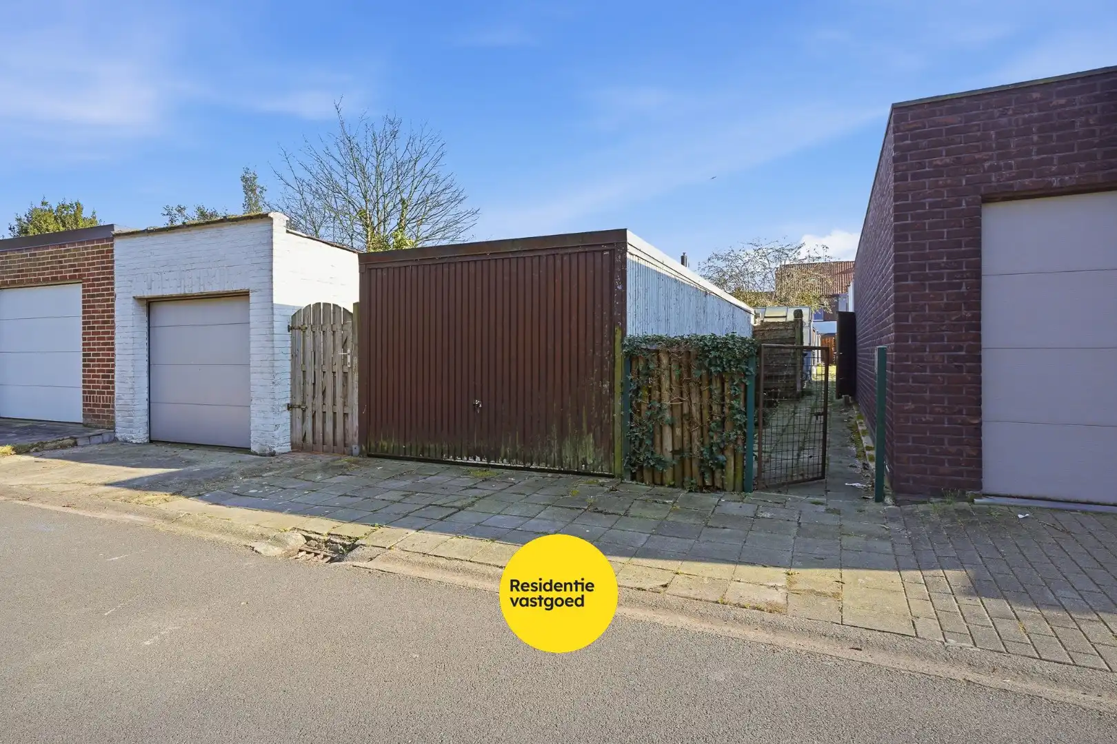 Goed onderhouden rijwoning nabij de Groene Kouter in Zwevegem foto 18