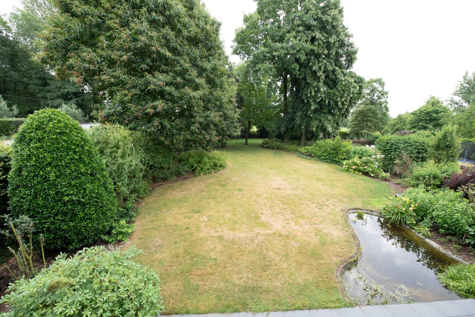 Prachtige villa te huur volledig omgeven in het groen! foto 27