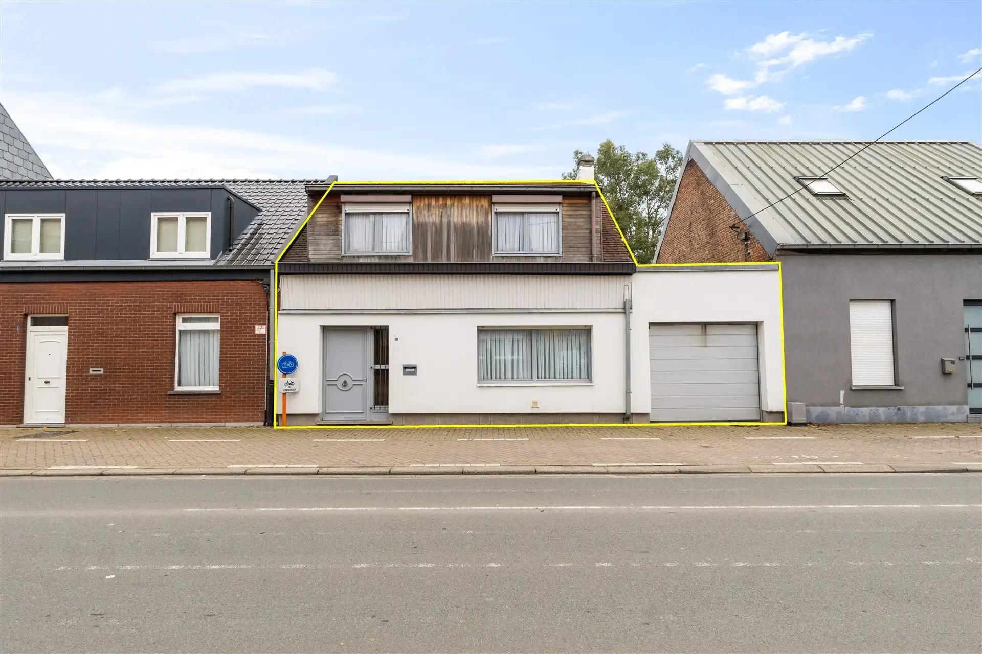 Hoofdfoto van de publicatie: Rijwoning