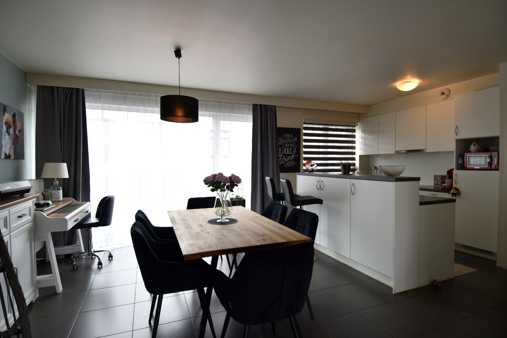Instapklaar 2-slaapkamerappartement op toplocatie nabij het centrum van Kortrijk foto 4