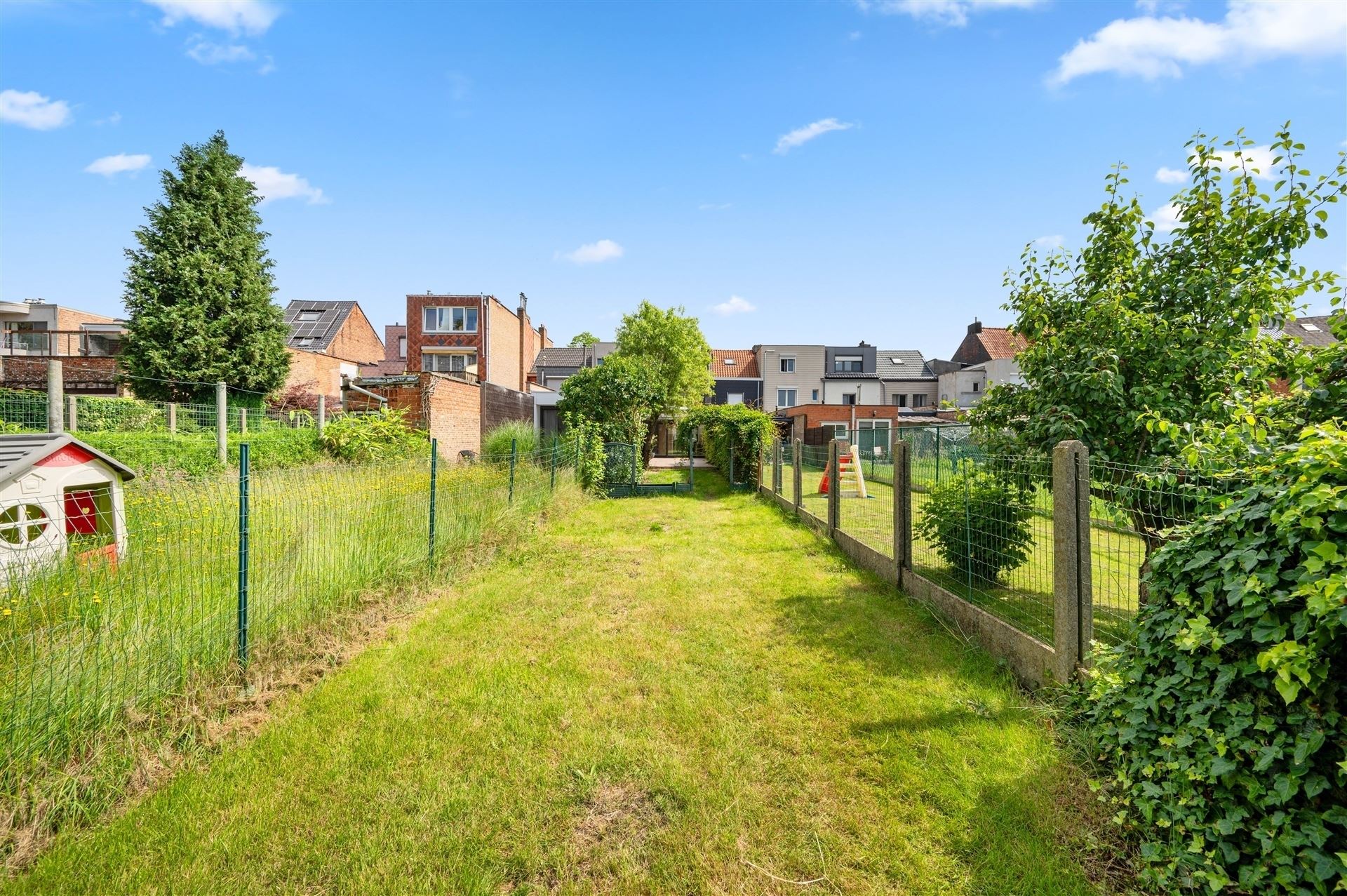 Huis met 4 slaapkamers en Zuid-West gerichte tuin foto 1