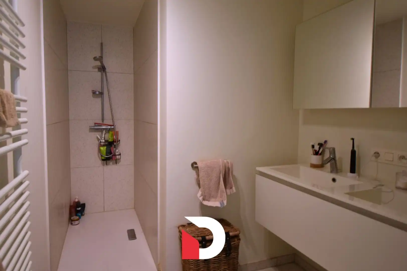 Prachtig zeer recent appartement met 2 slaapkamers, garagebox foto 7