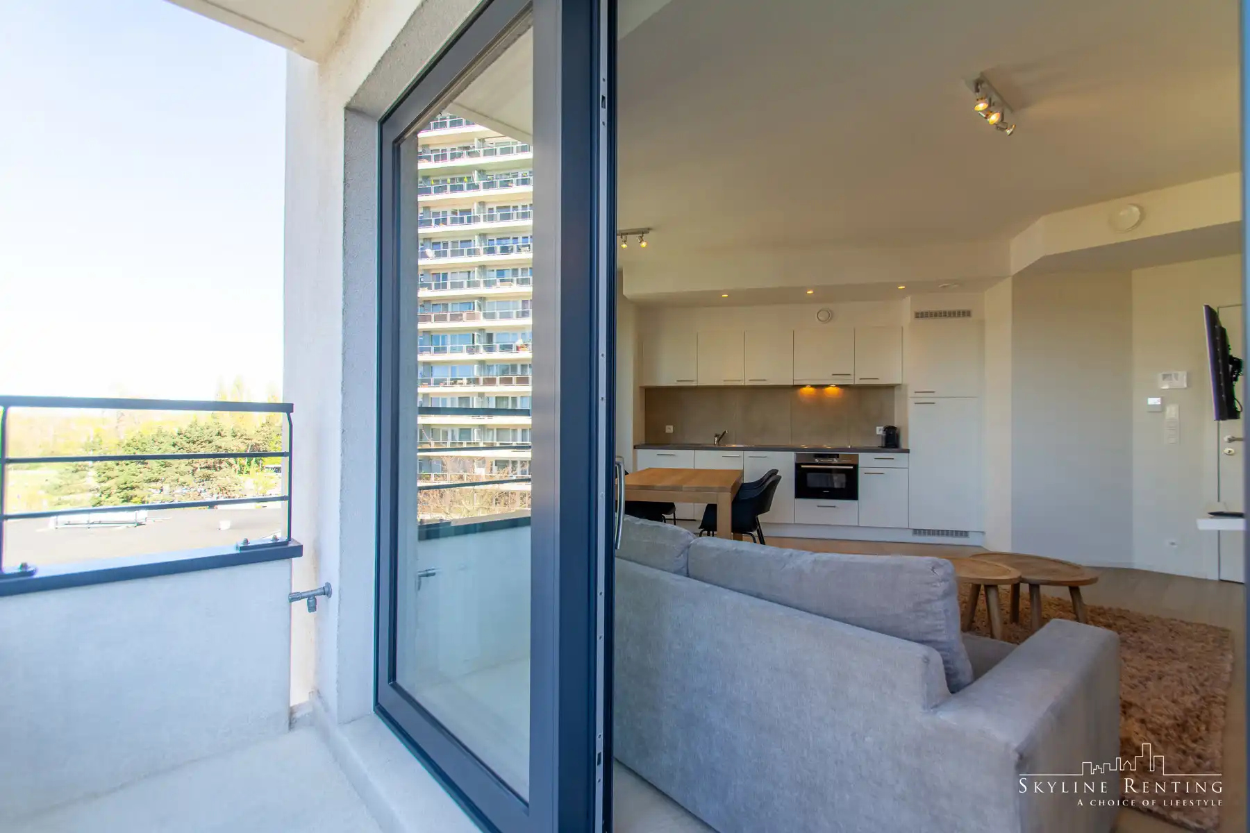 LICHTRIJK - Studio met terras (NAVO area) foto 6