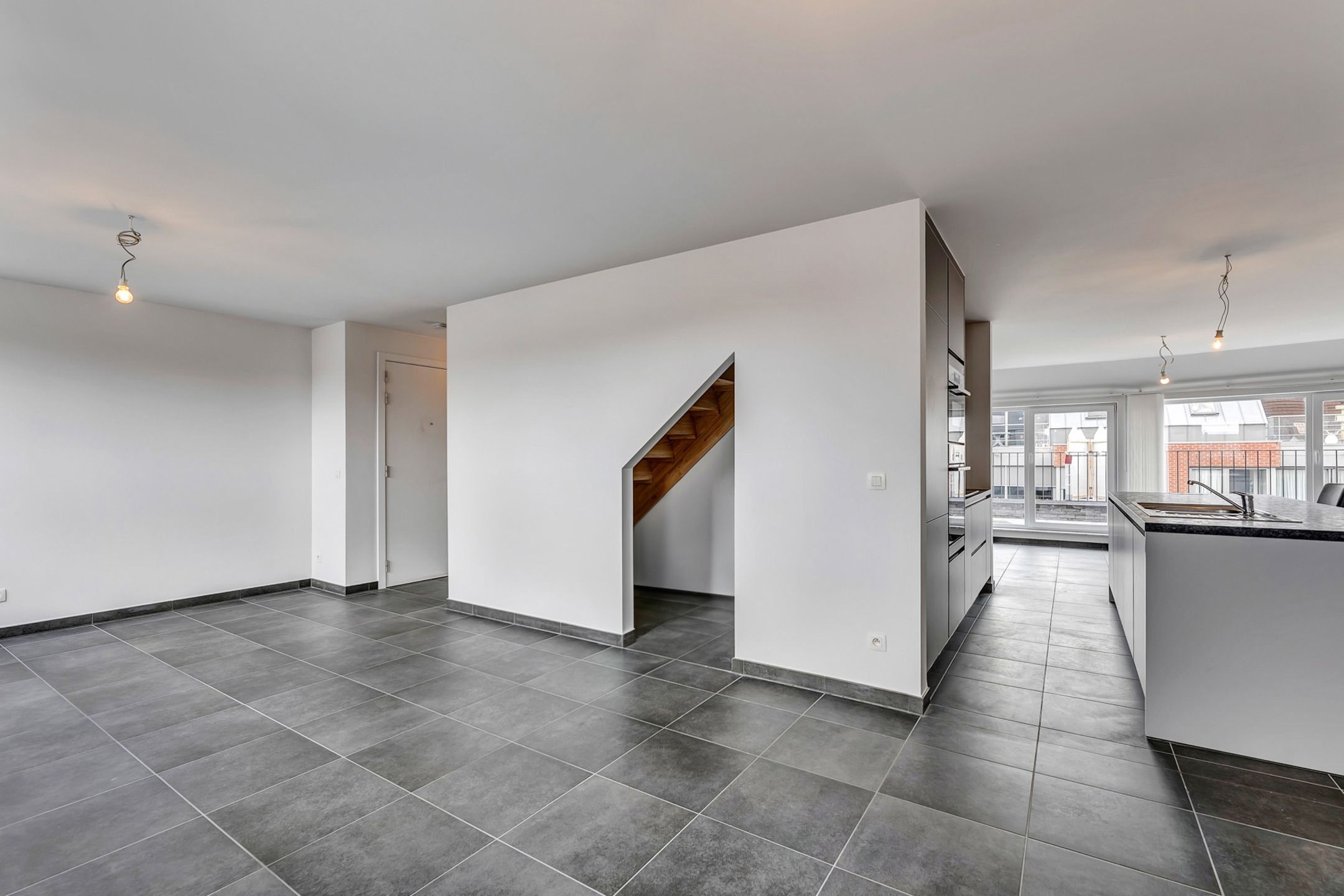 Uniek centraal gelegen duplex met ruim terras  foto 7