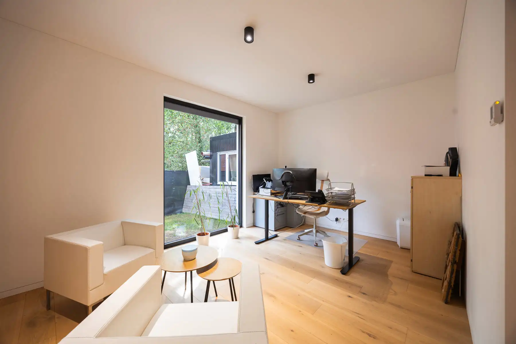 Exclusieve energiezuinige villa met zwembad en poolhouse foto 9
