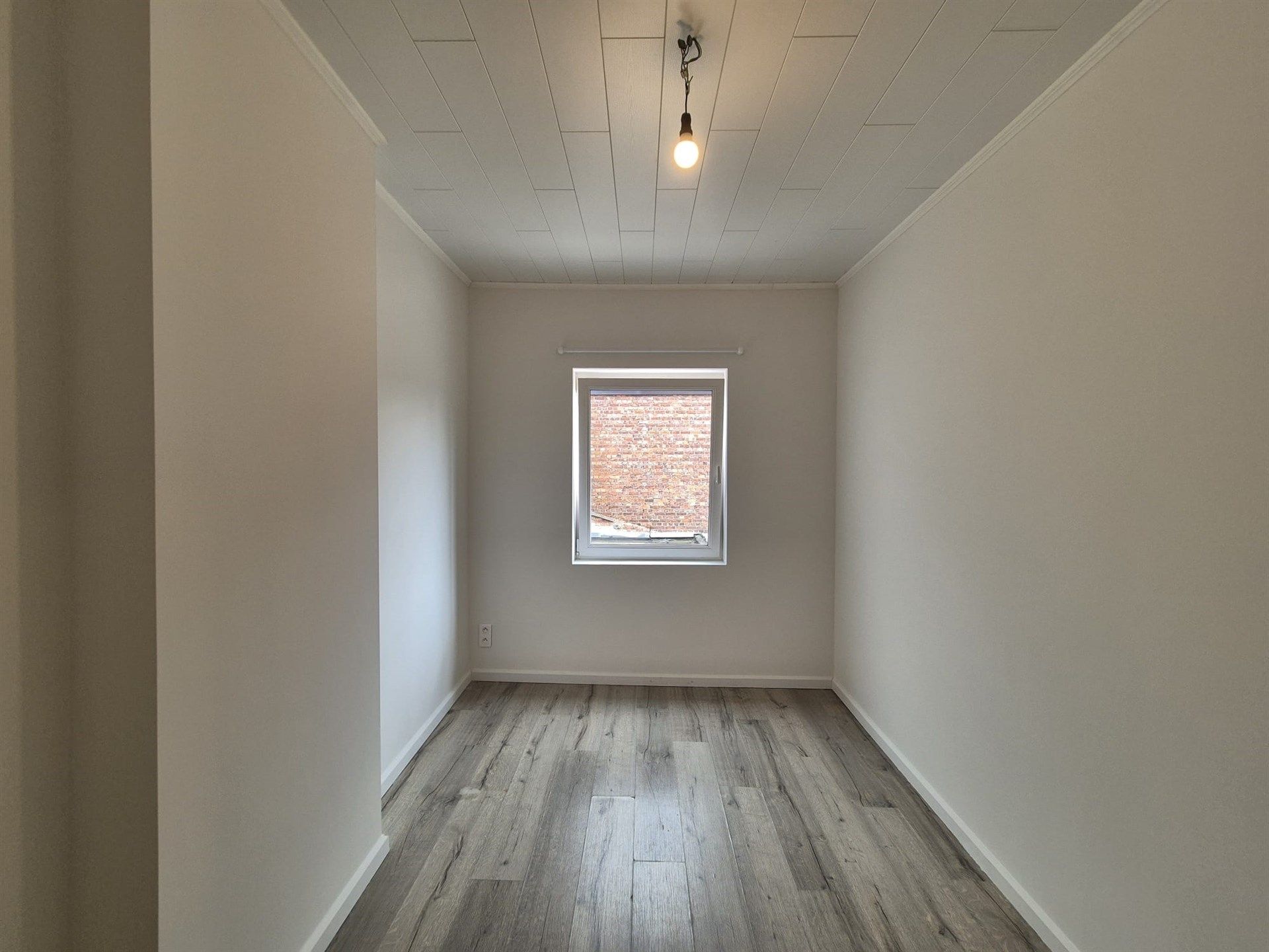 Leuke instapklare woning met koer.  foto 16