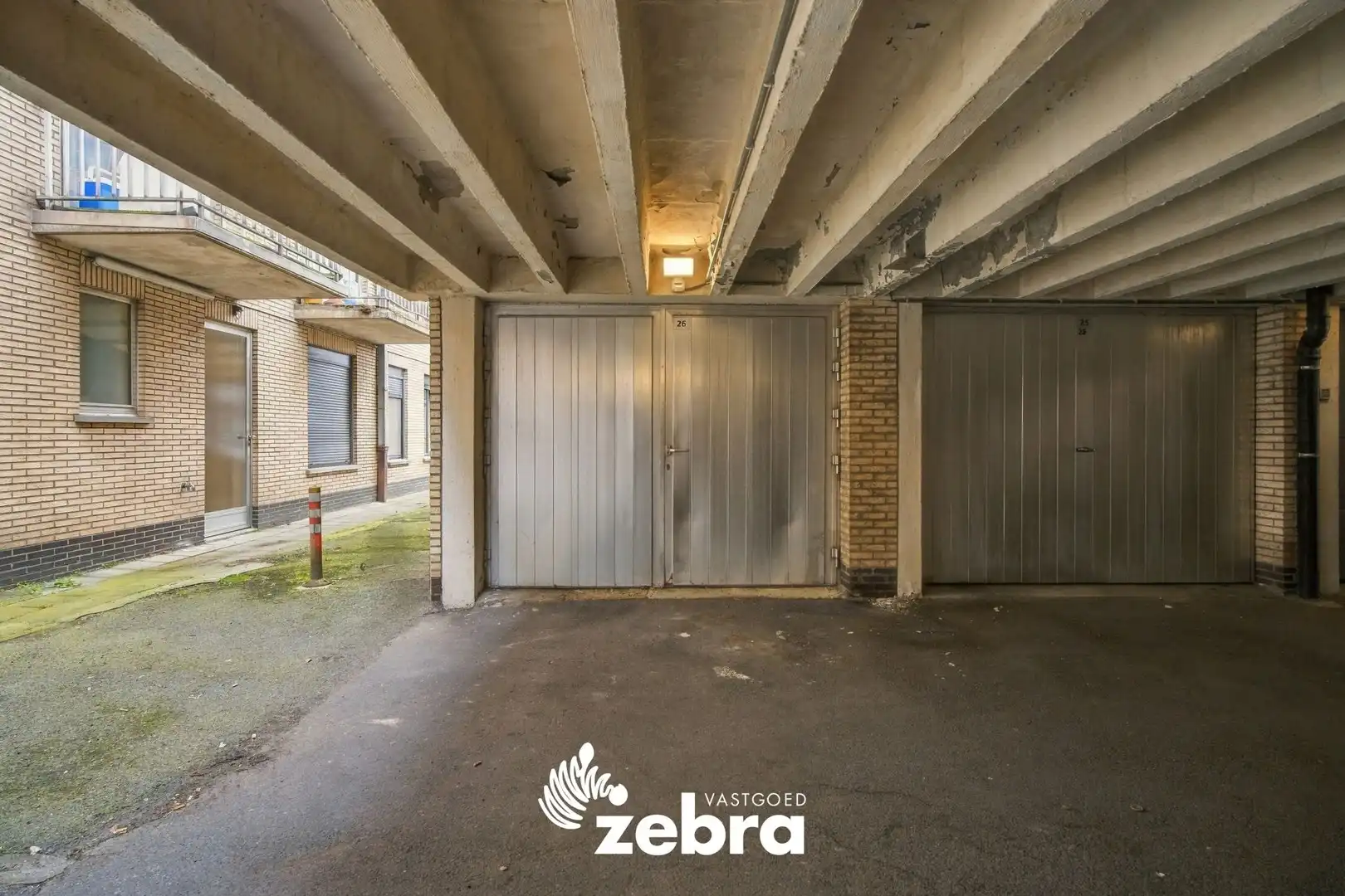 Gerenoveerd 2-slaapkamerappartement met berging & garage te Roeselare! foto 18