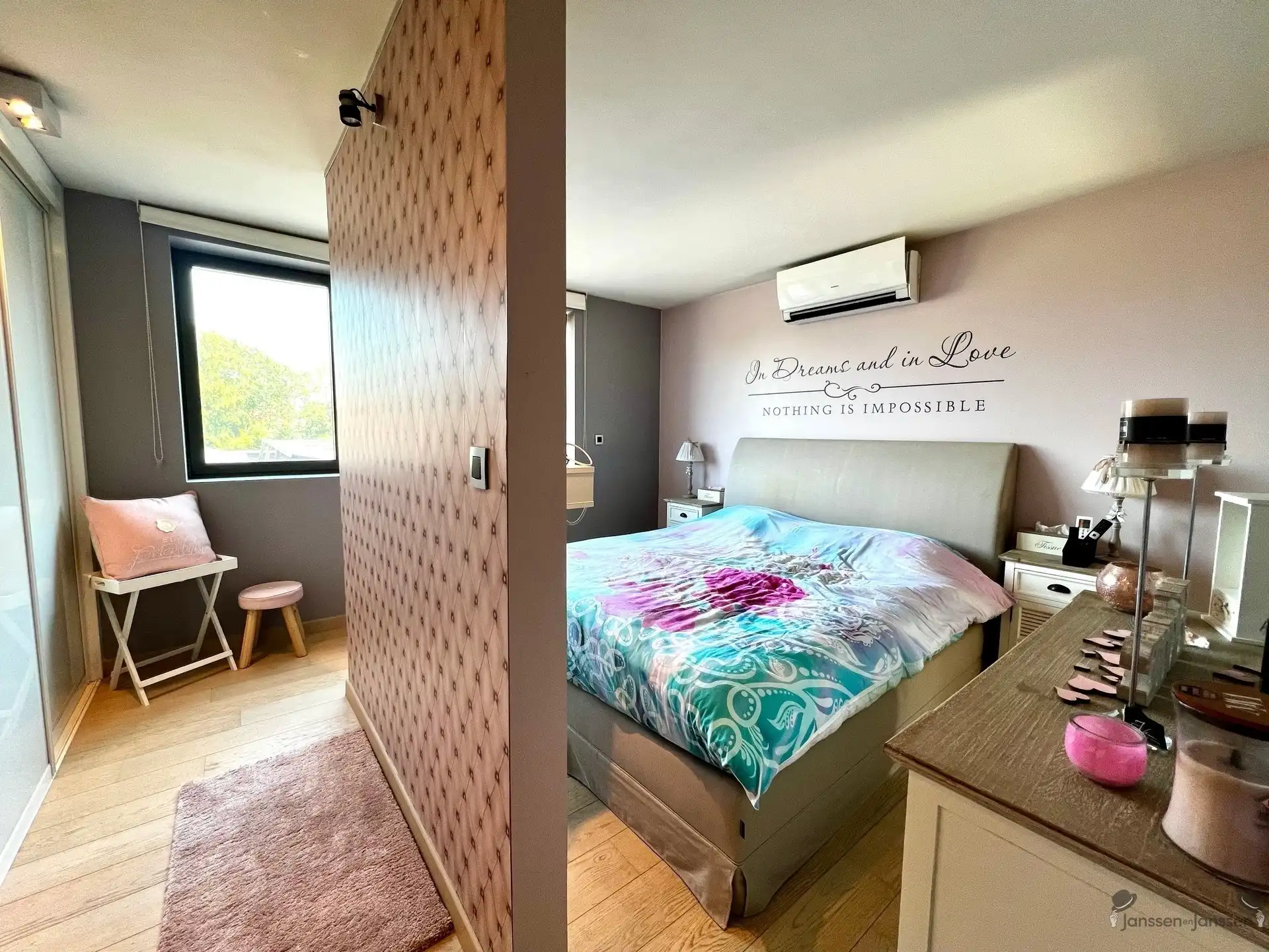 Topwoning voorzien van alle comfort  foto 16